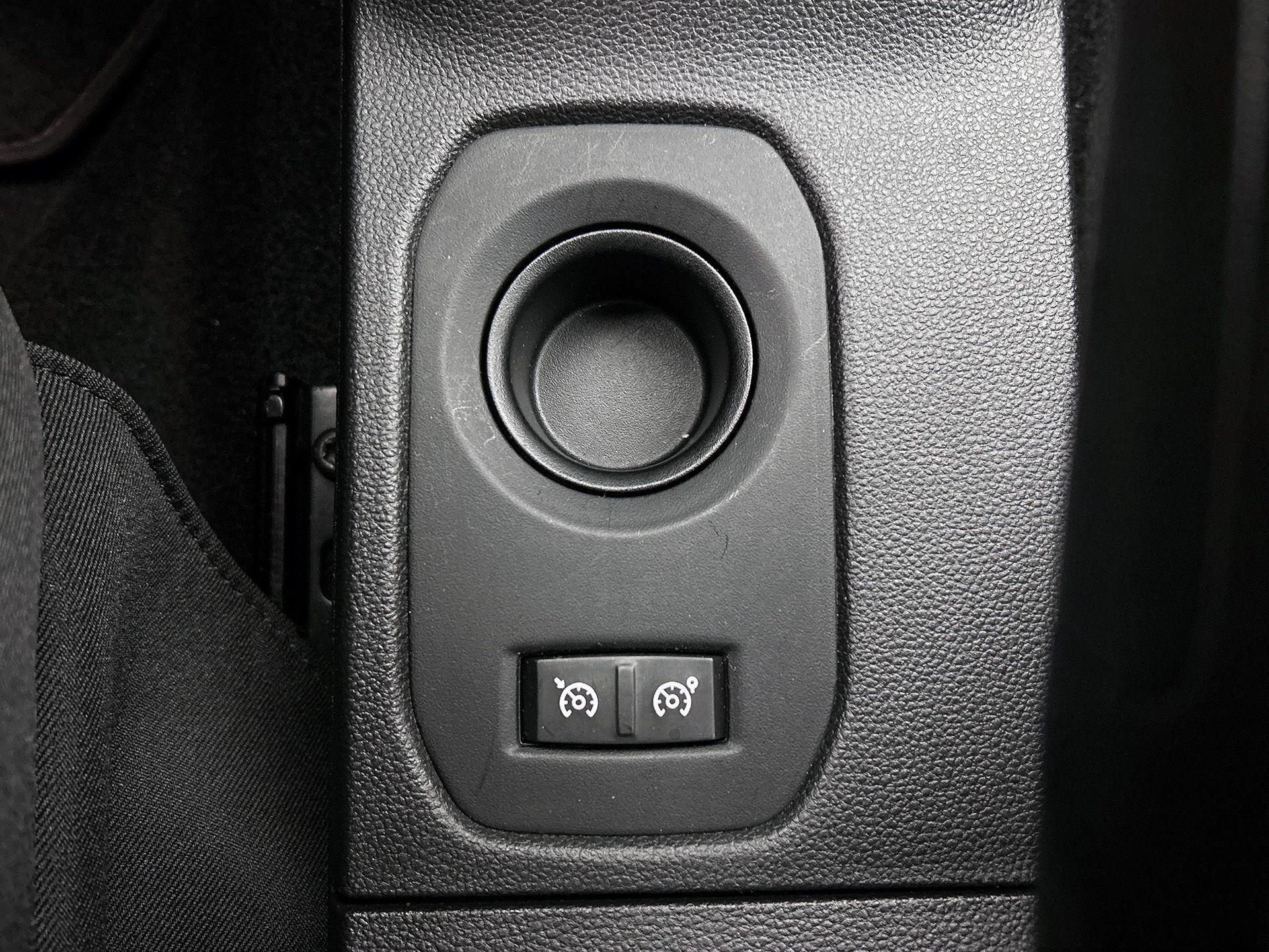 Dacia-Duster-image-5