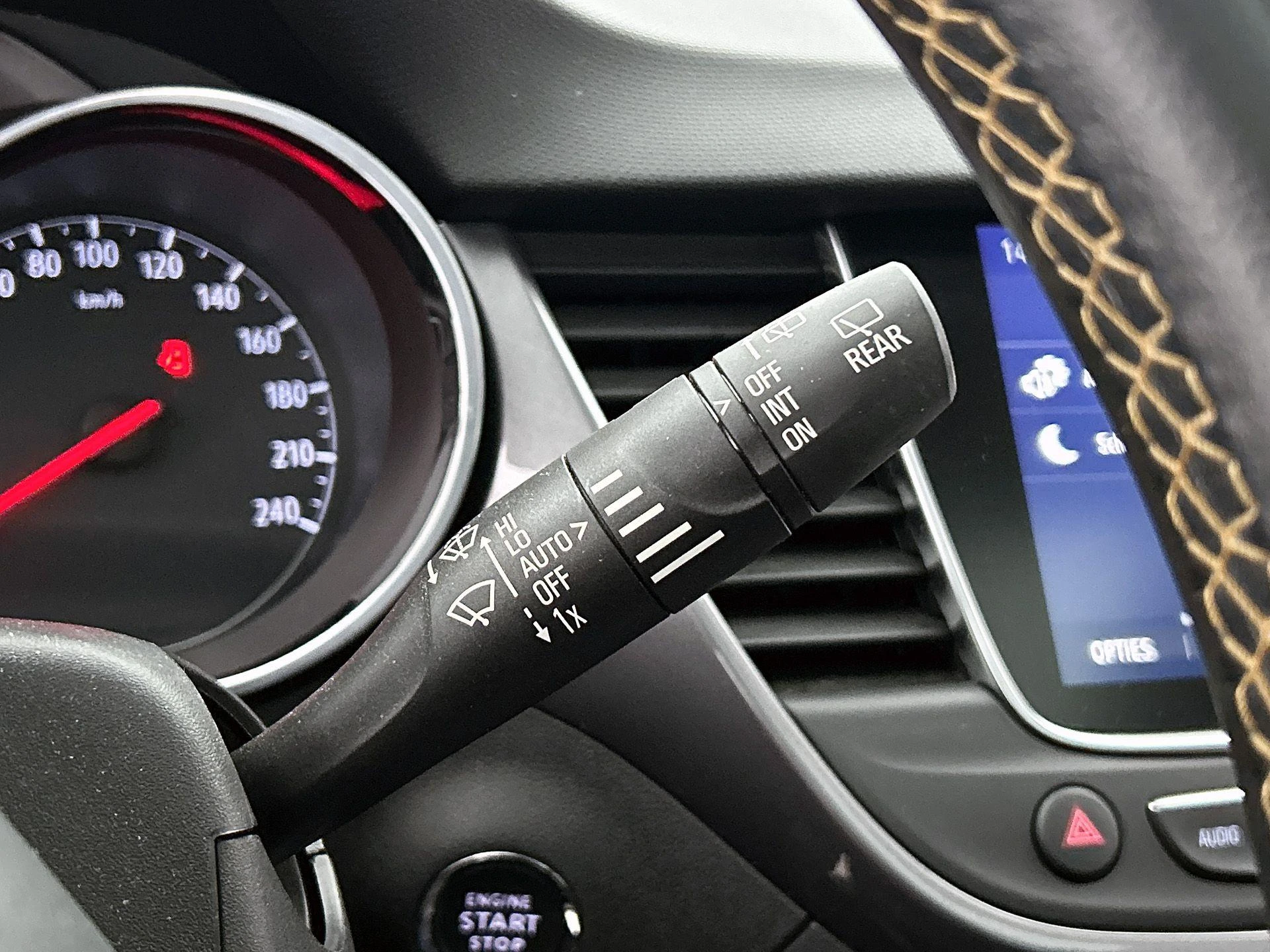 Opel Crossland X 1.2 Turbo Innovation