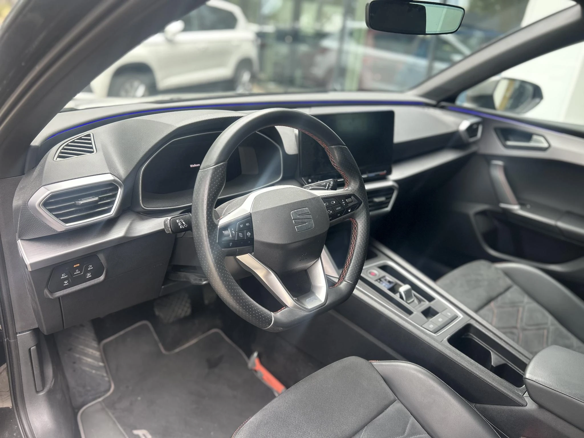 SEAT-Leon-image-4