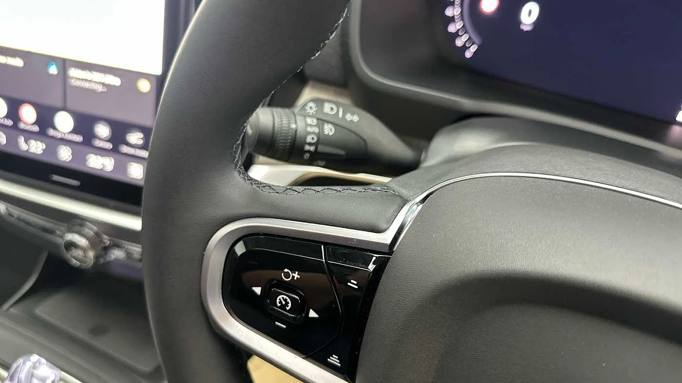 Volvo-XC90-image-30