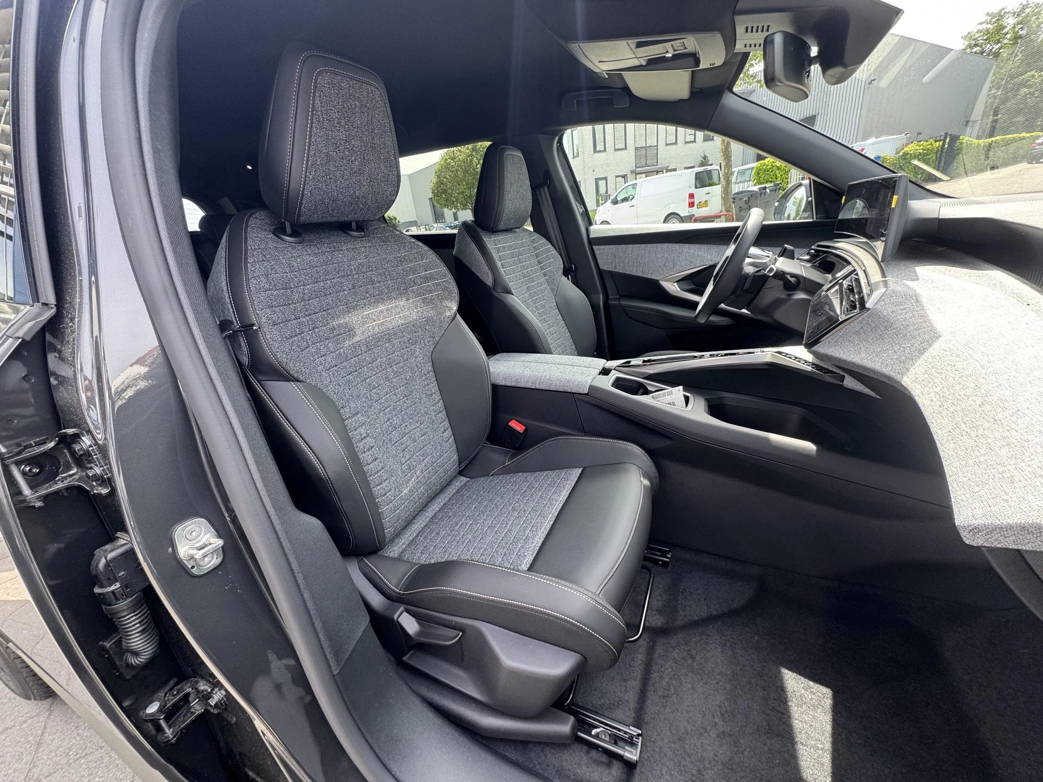 Peugeot-5008-image-13