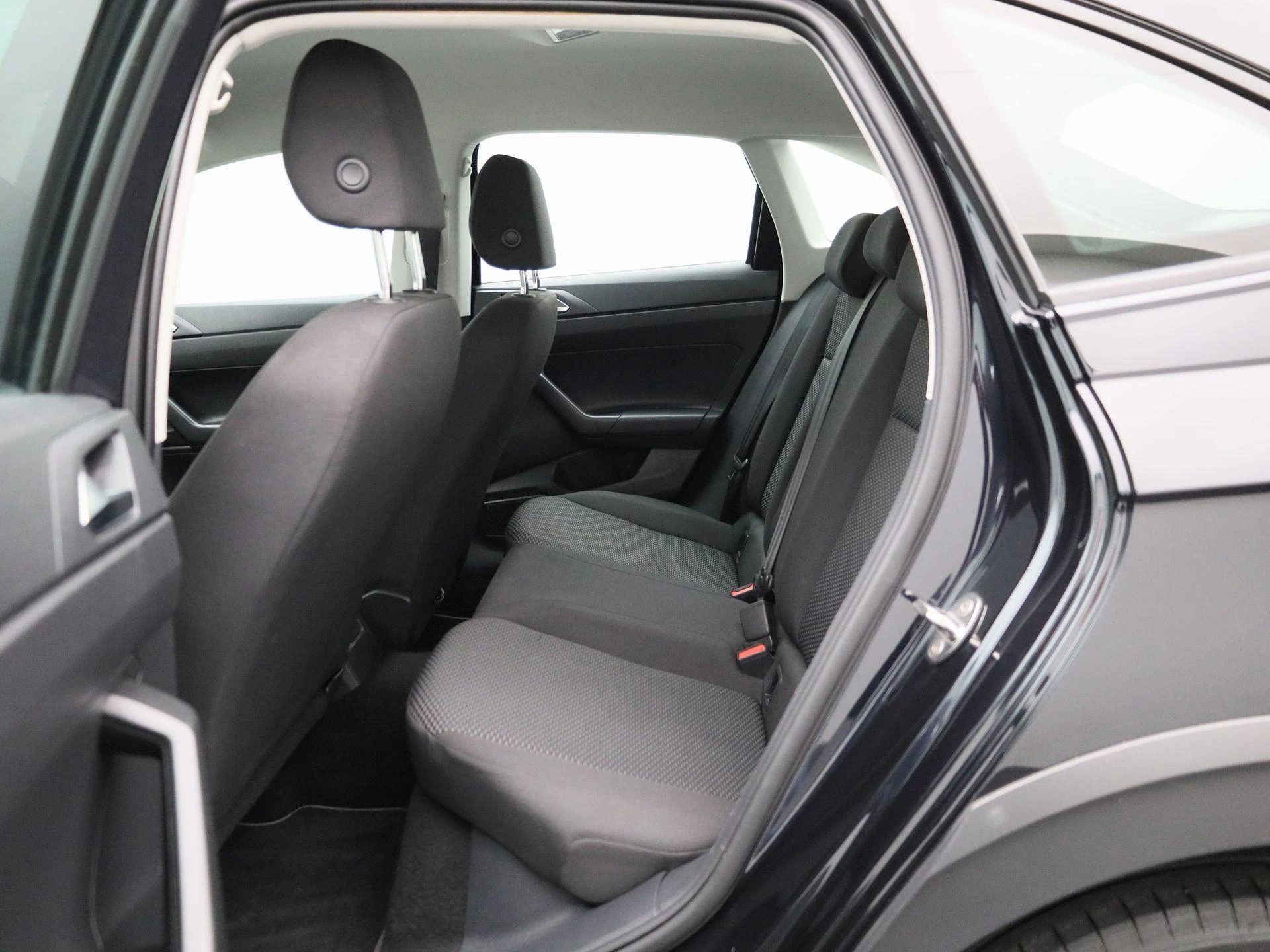 Volkswagen-Taigo-image-9