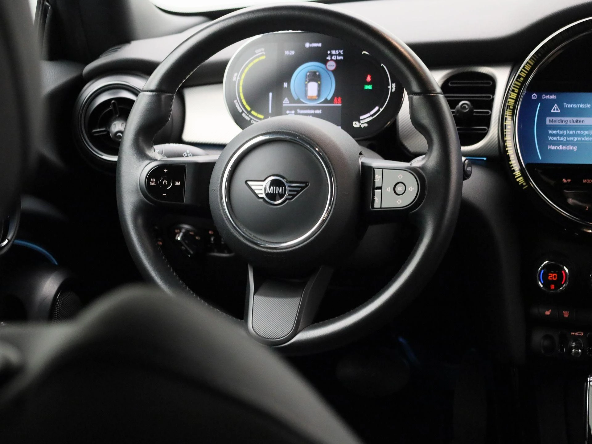 MINI-Cooper-image-8