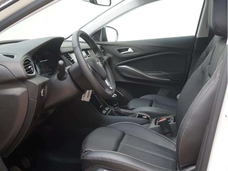 Opel Grandland X 1.6 Turbo S/S AT8 Ultimate