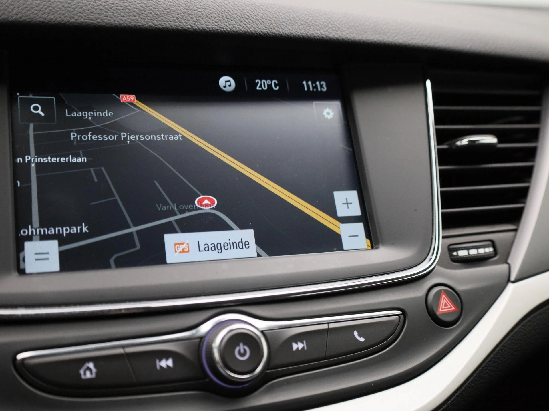 Opel-Astra-image-23