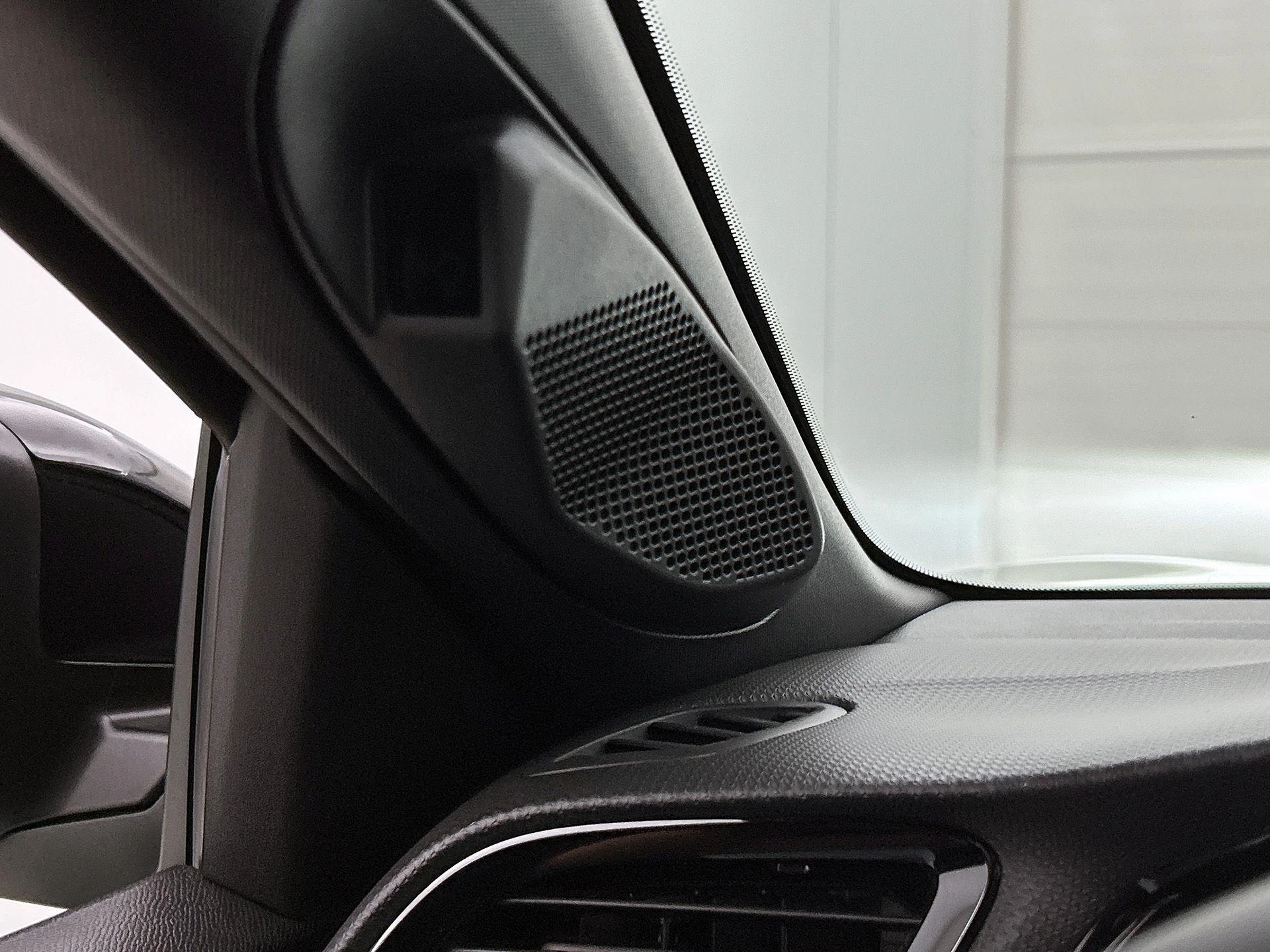Opel-Corsa-image-12
