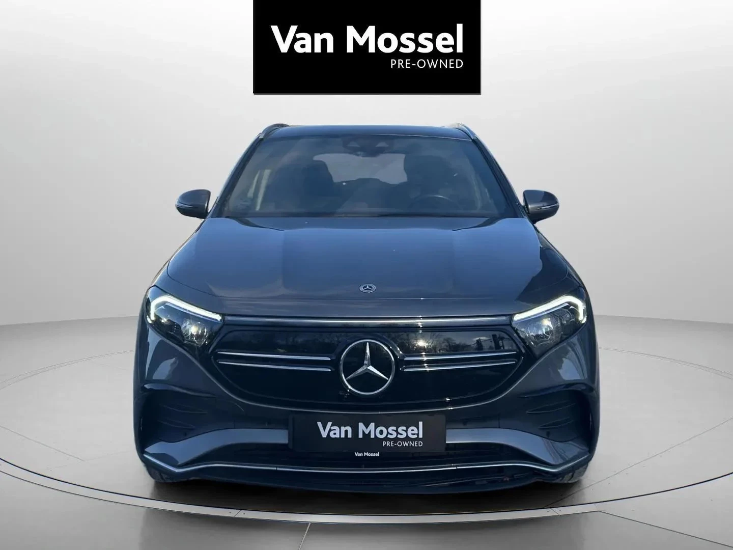 Mercedes-Benz-EQA-image-1