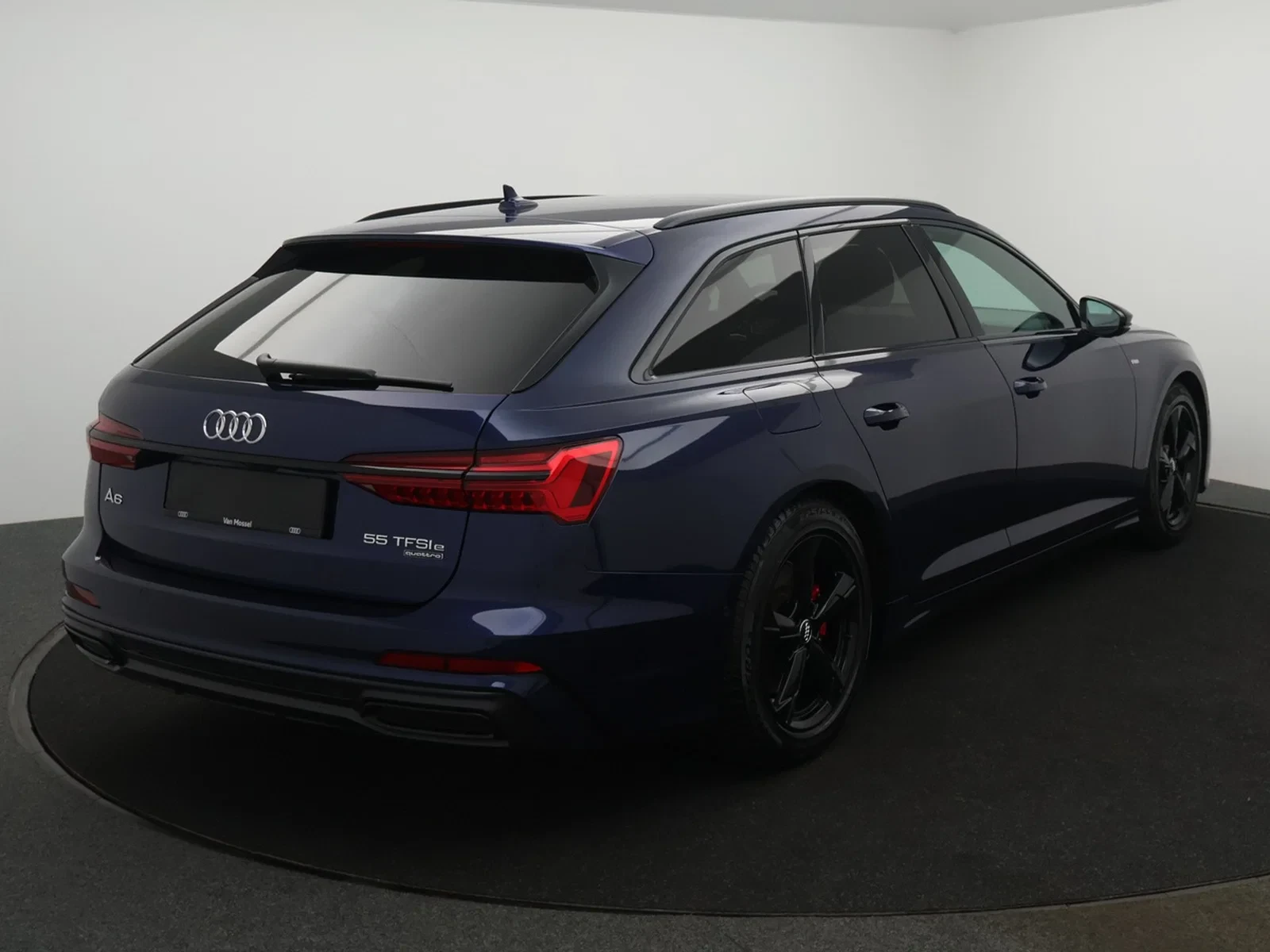 Audi A6 Avant PHEV Avant PHEV 55TFSIe QUATTRO Competition 367PK *AUTOMAAT*LEDER*ALCANTARA*ACC*PDC*CAMERA*NAVI*...*
