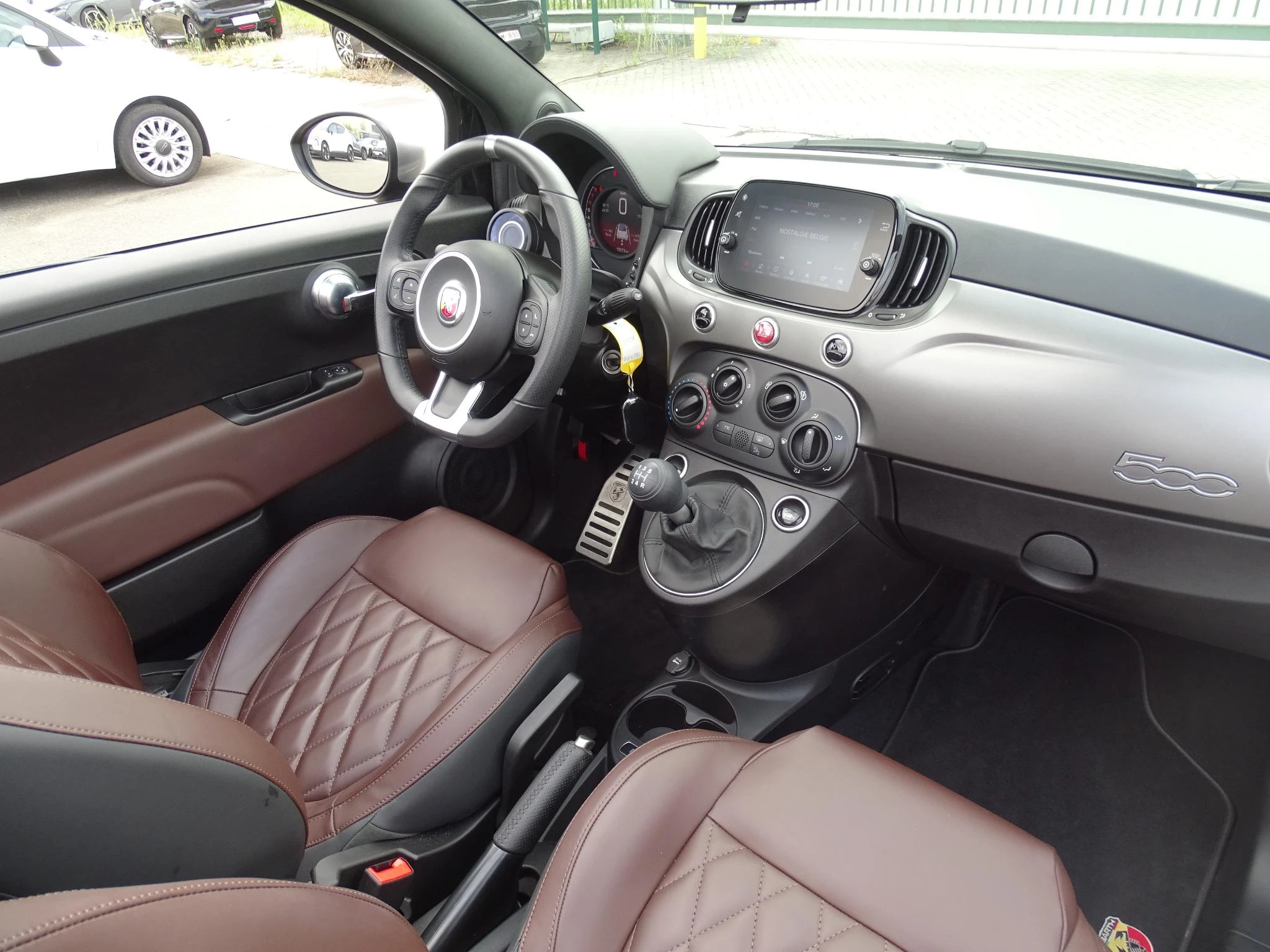 Fiat-500C-image-11