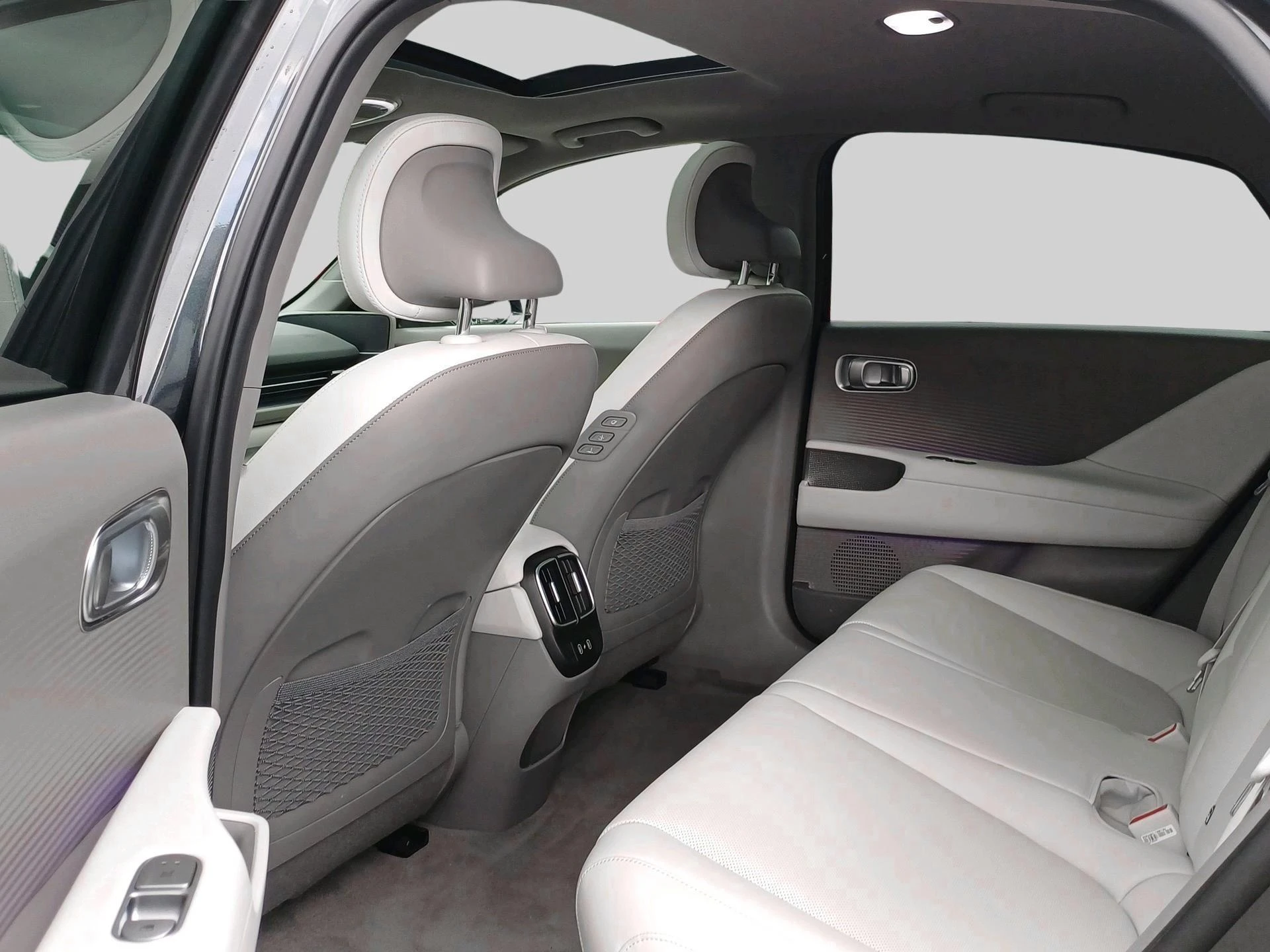 Hyundai-IONIQ 6-image-13