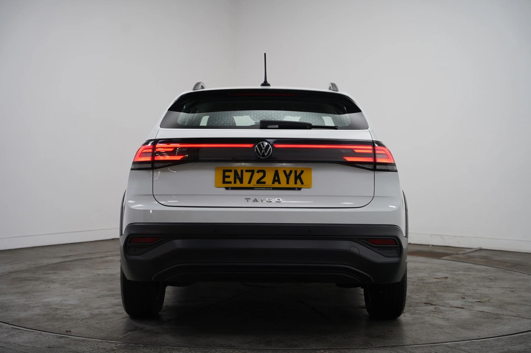 Volkswagen-Taigo-image-12