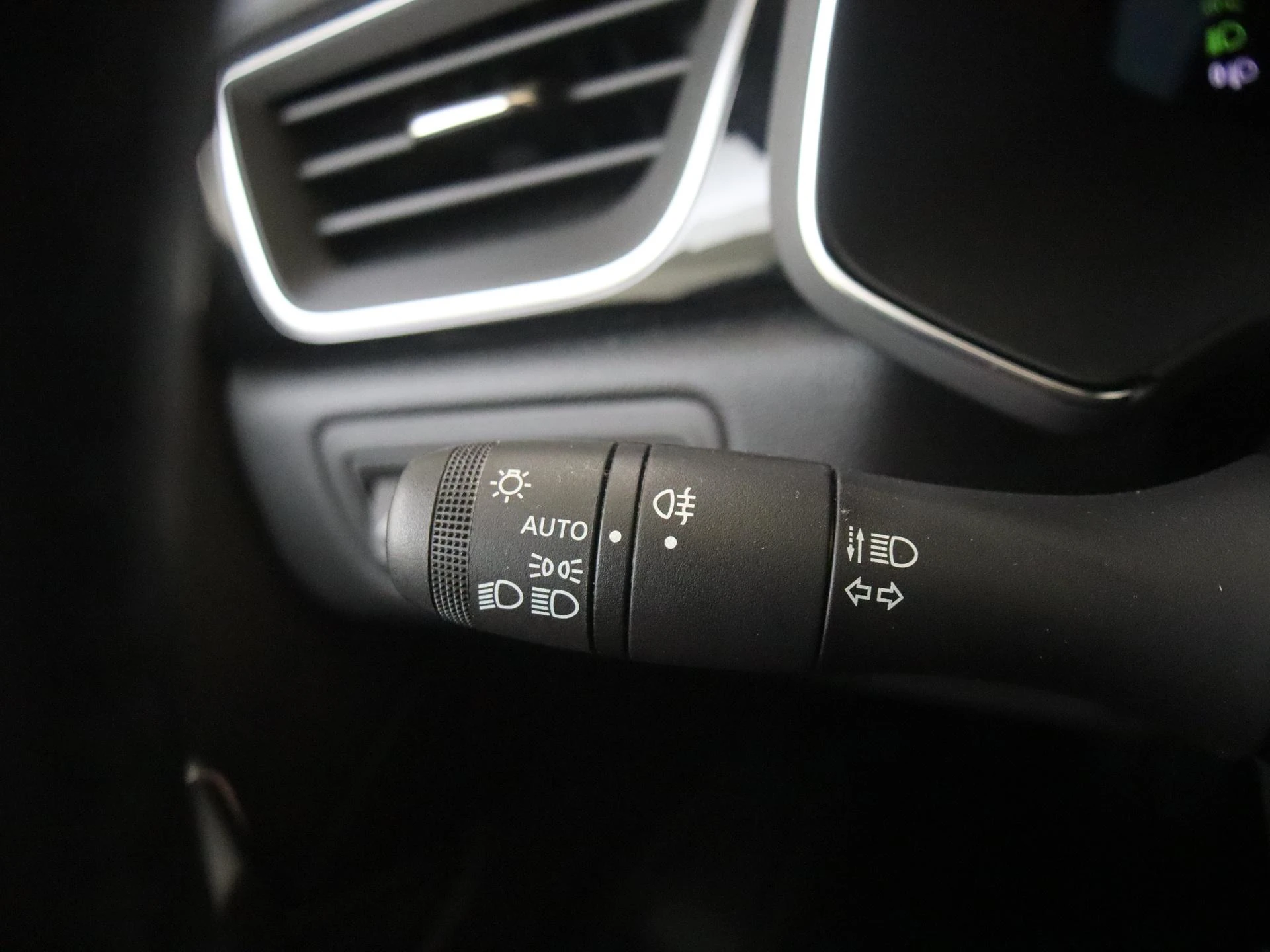 Renault-Captur-image-22