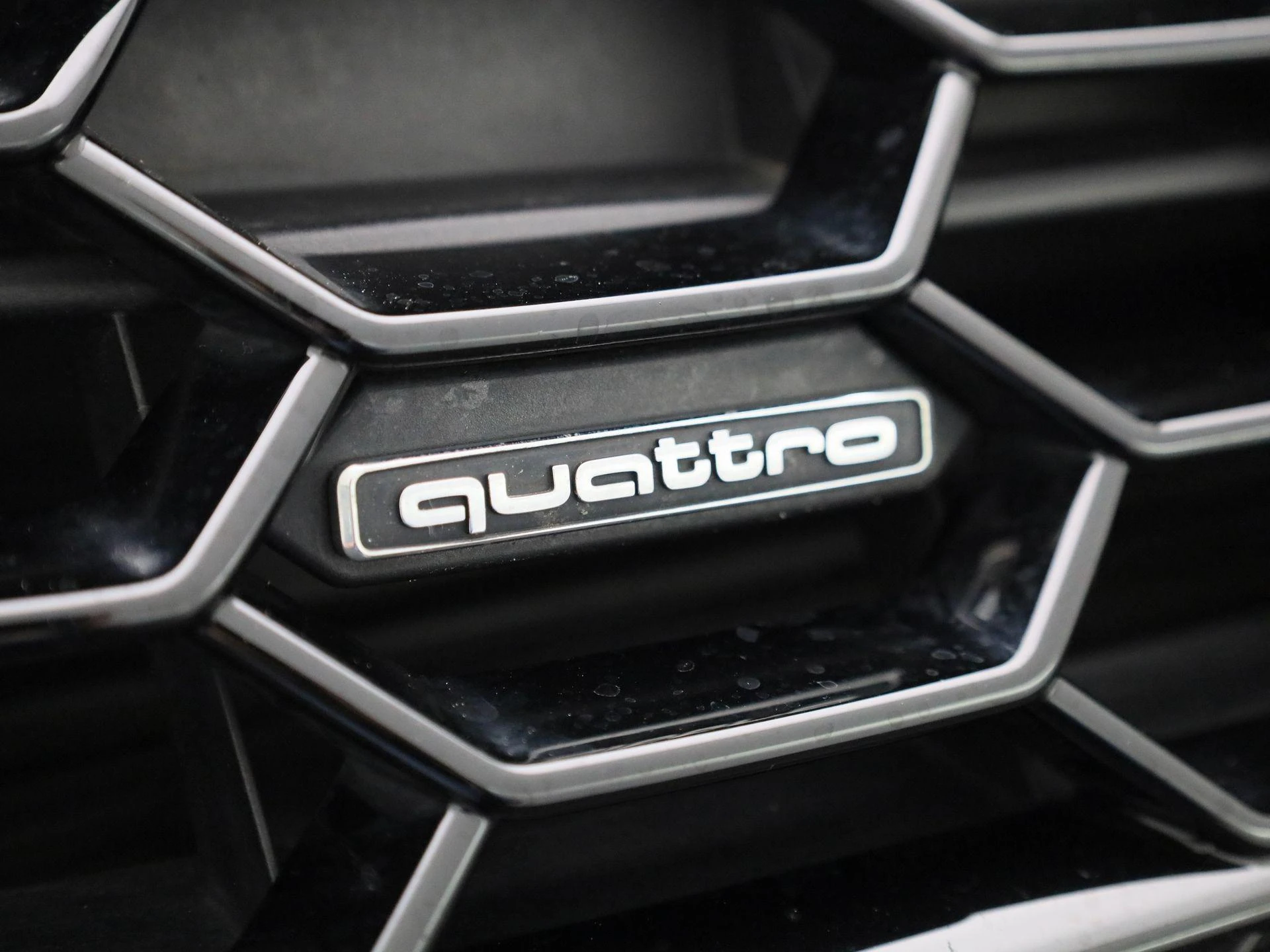Audi A4 Avant 40 TFSI quattro S edition