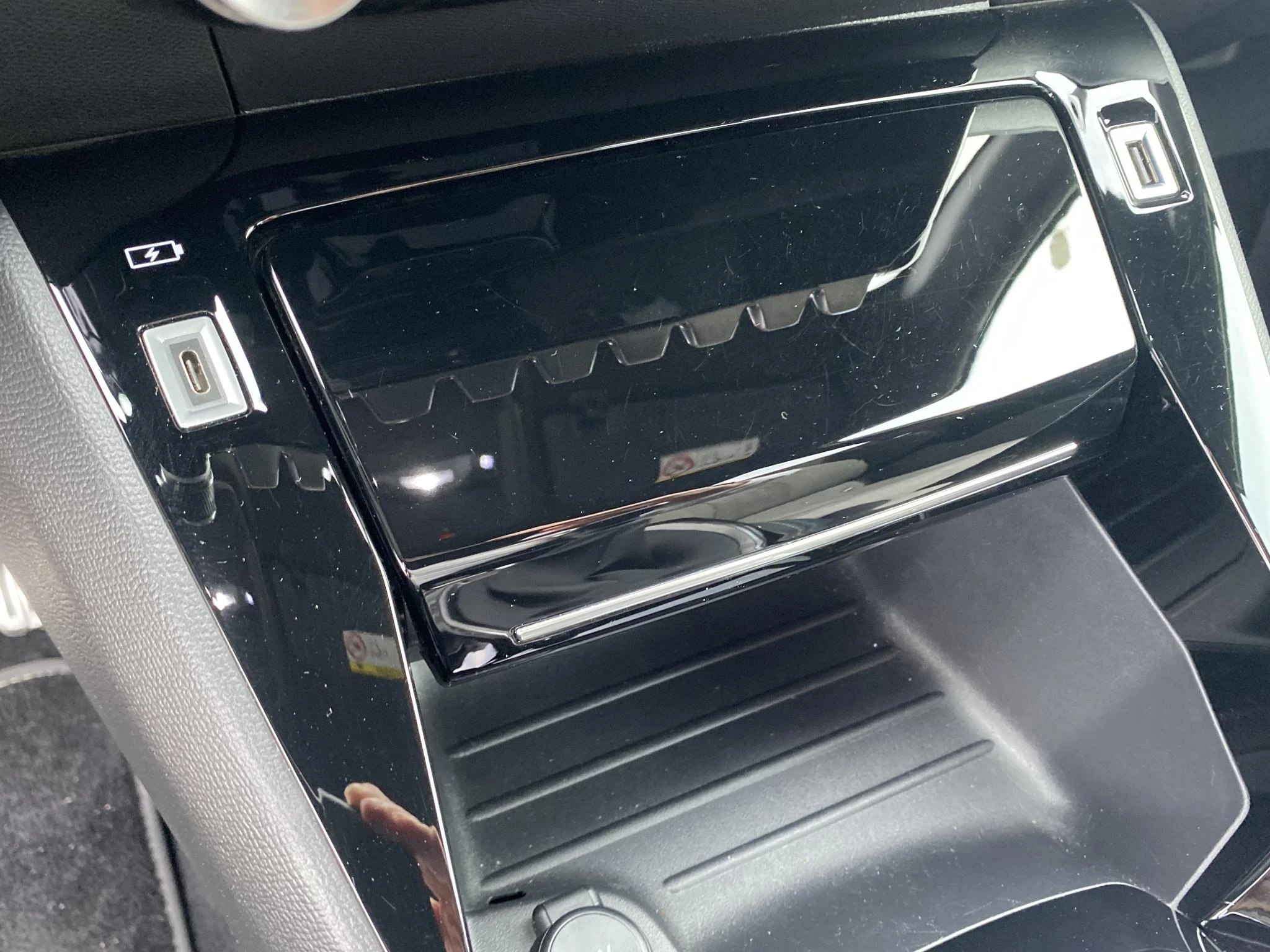Peugeot-208-image-39
