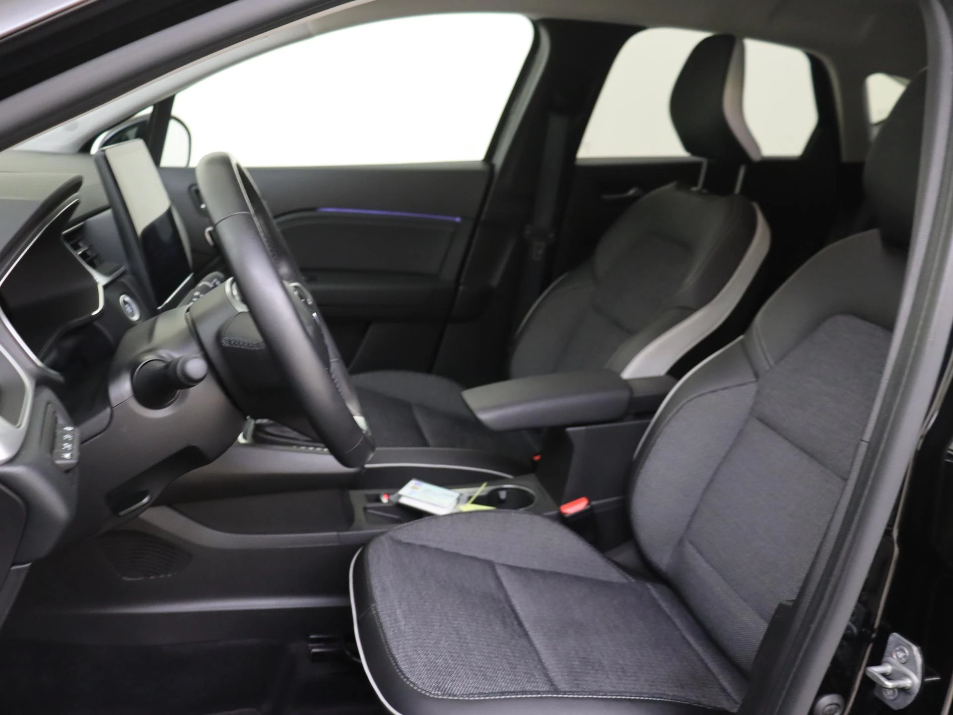 Renault-Captur-image-12