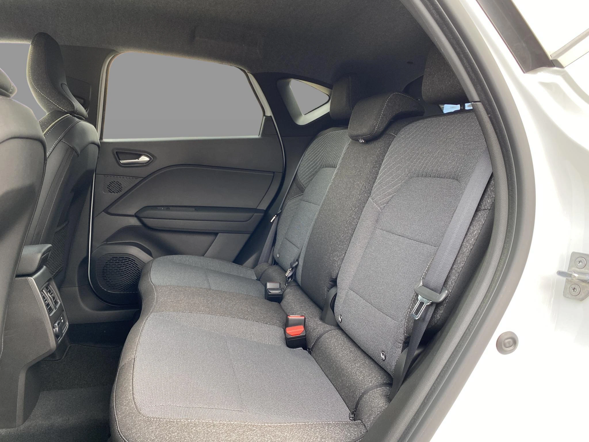 Renault-Captur-image-13