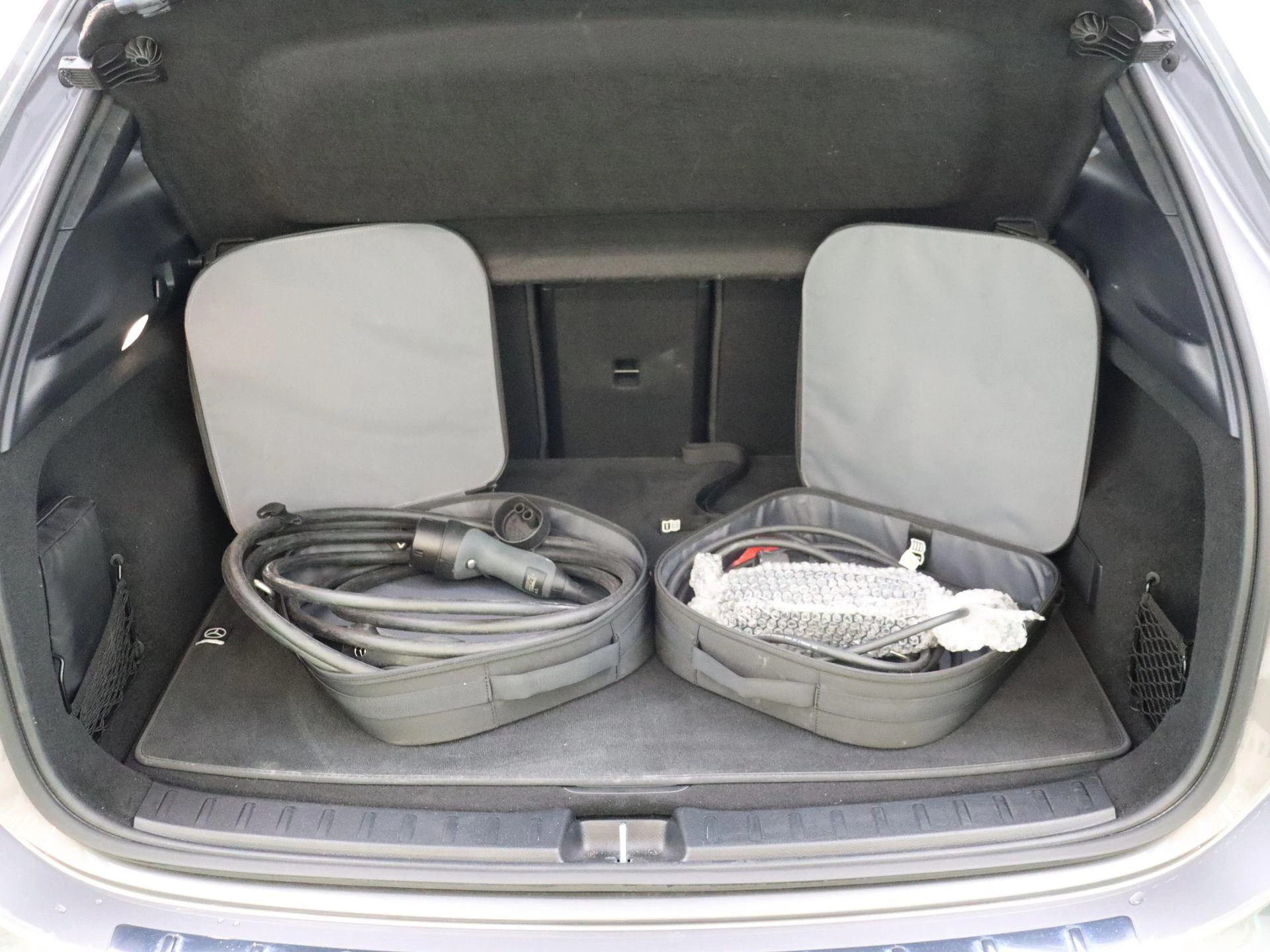 Mercedes-Benz EQA 250+ Star Edition + PANORAMISCH DAK + BURMESTER + HEAD UP + CARPLAY