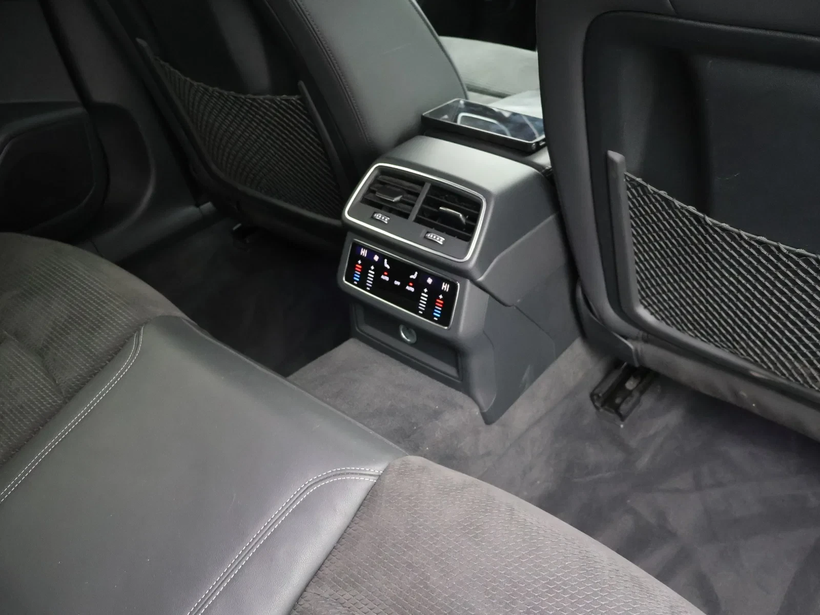 Audi A6 Avant PHEV Avant PHEV 55TFSIe QUATTRO Competition 367PK *AUTOMAAT*LEDER*ALCANTARA*ACC*PDC*CAMERA*NAVI*...*