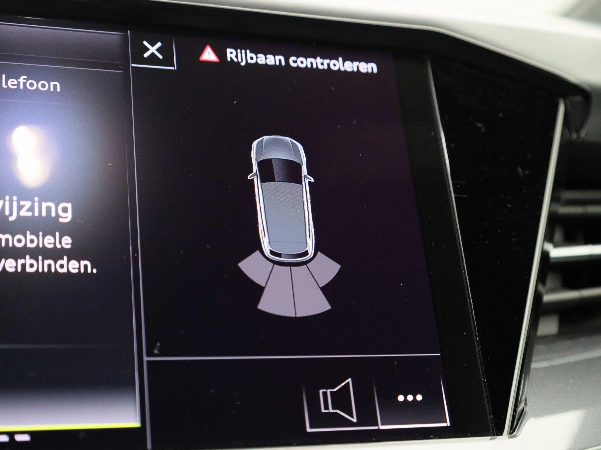 Audi-Q4 e-tron-image-35