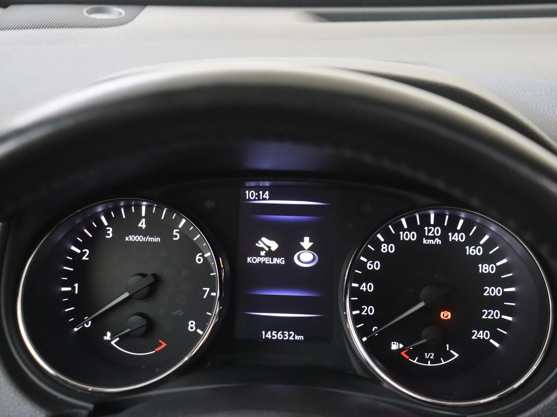 Nissan-X-Trail-image-11