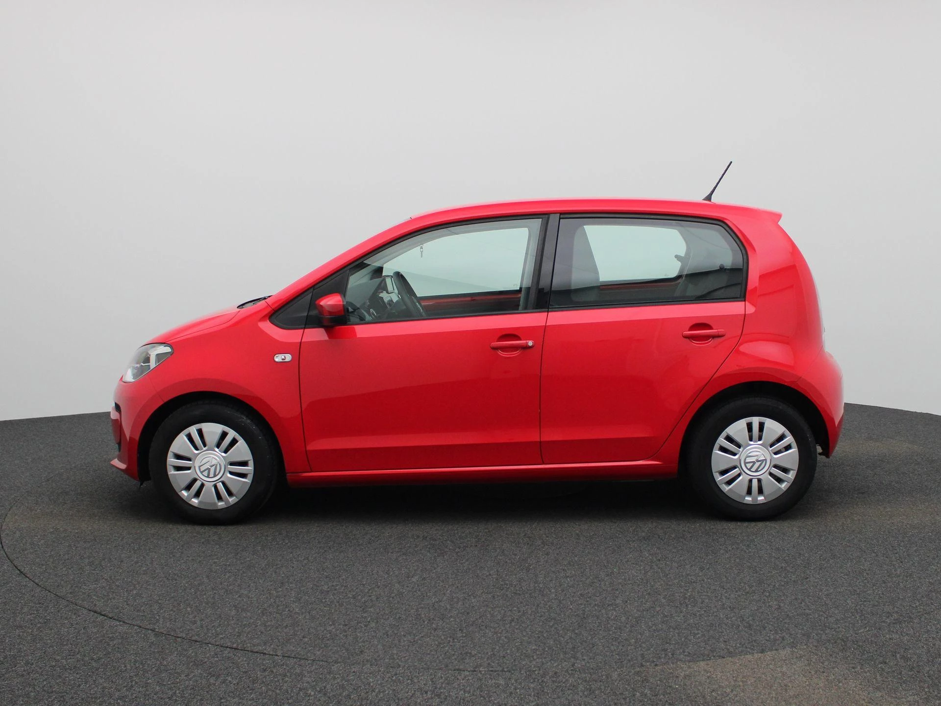 Volkswagen-up!-image-3