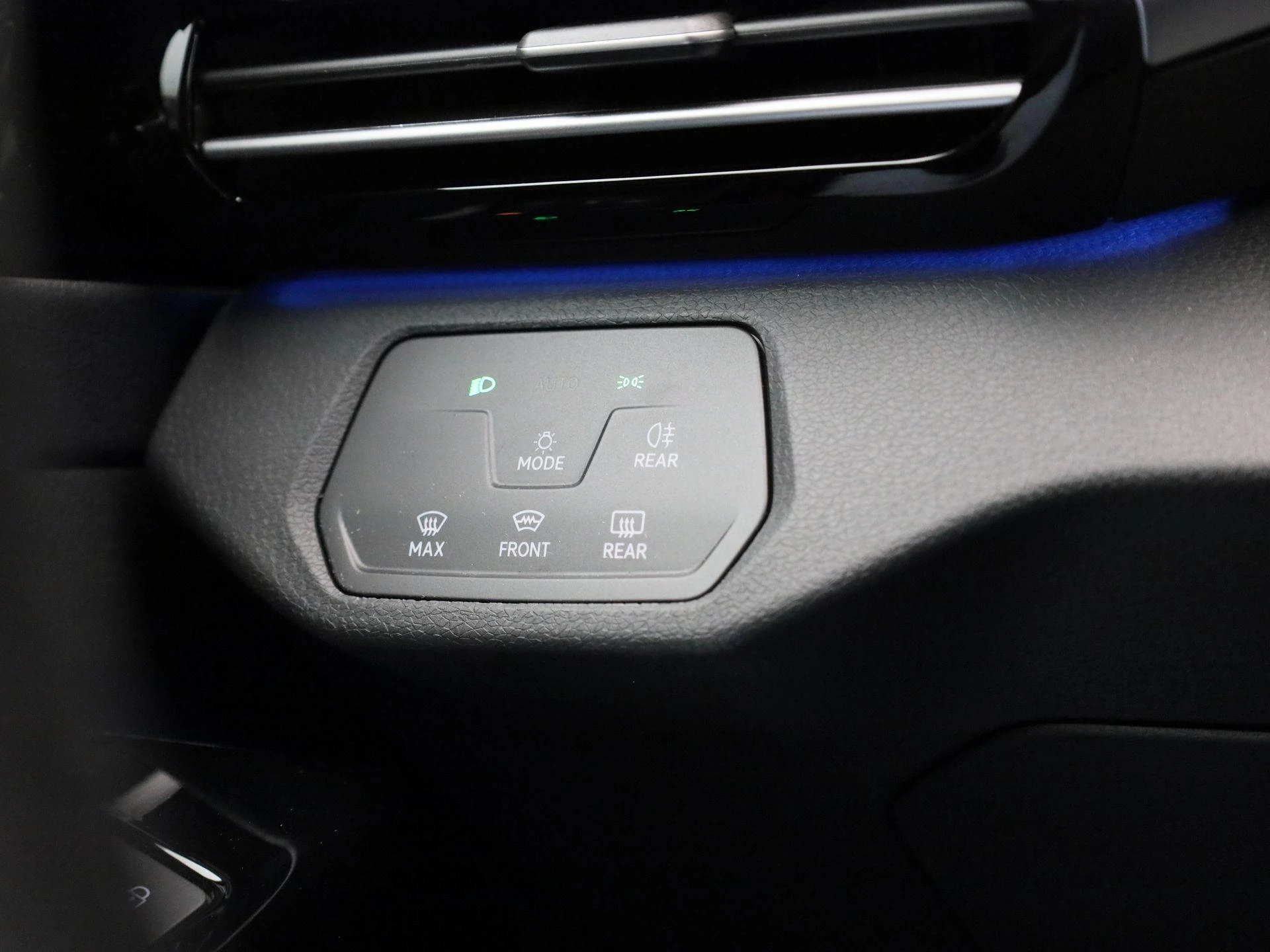 Volkswagen-ID.4-image-25