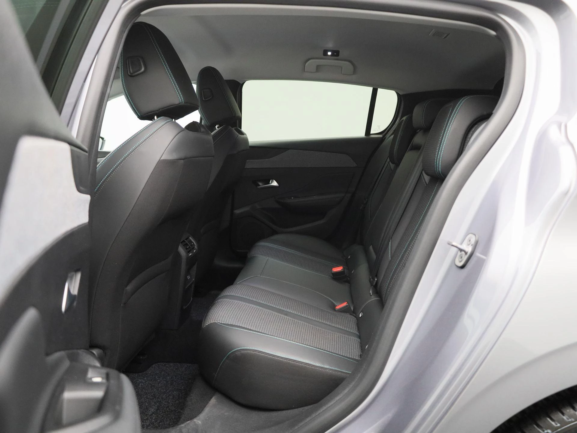 Peugeot-308-image-11