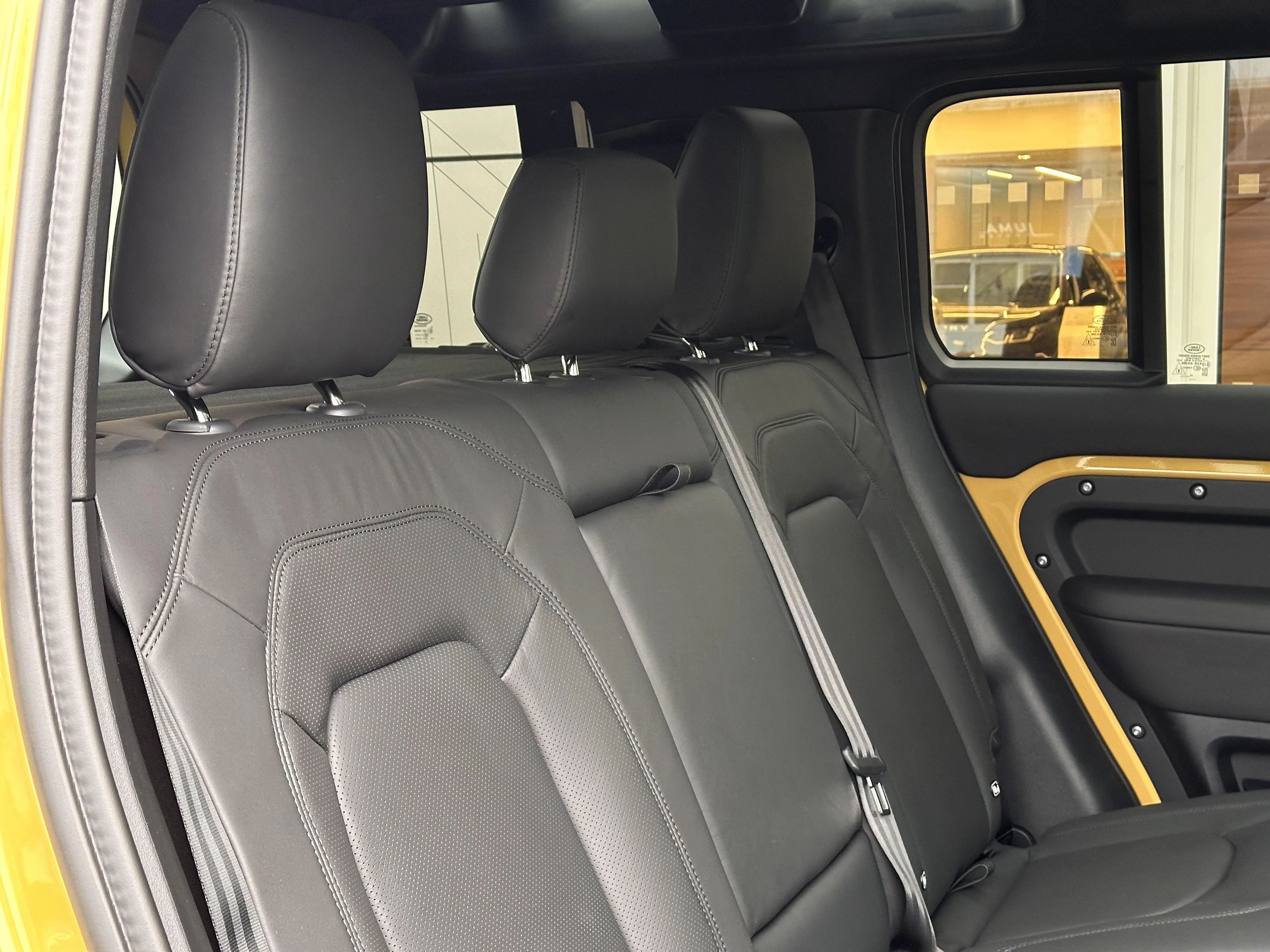 Land Rover-Defender-image-10