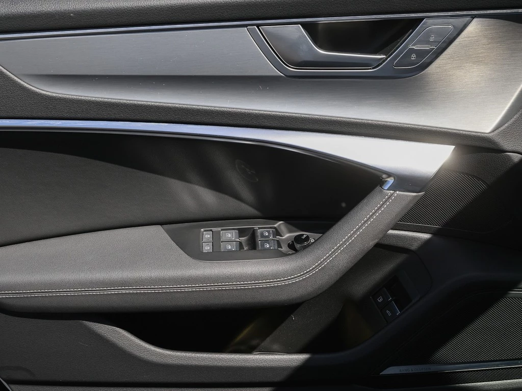 Audi A6 Avant 55 TFSIe sport Matrix ACC 360° B&O PDC+