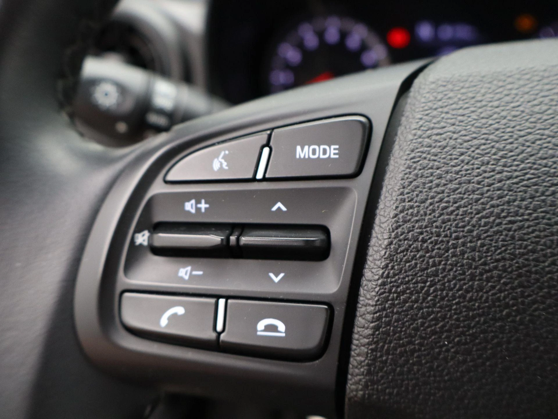 Hyundai-i10-image-9