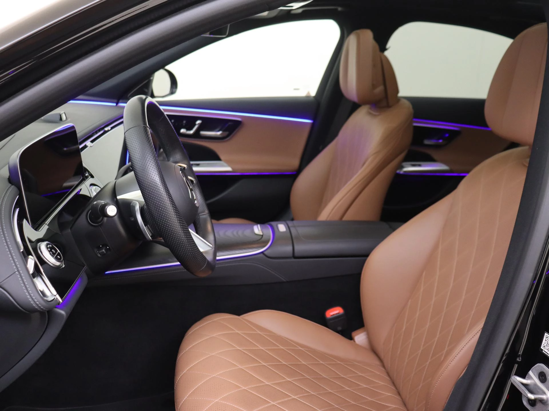 Mercedes-Benz-E-Klasse-image-2