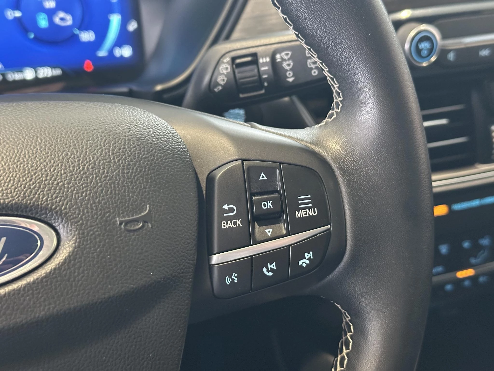 Ford-Kuga-image-23