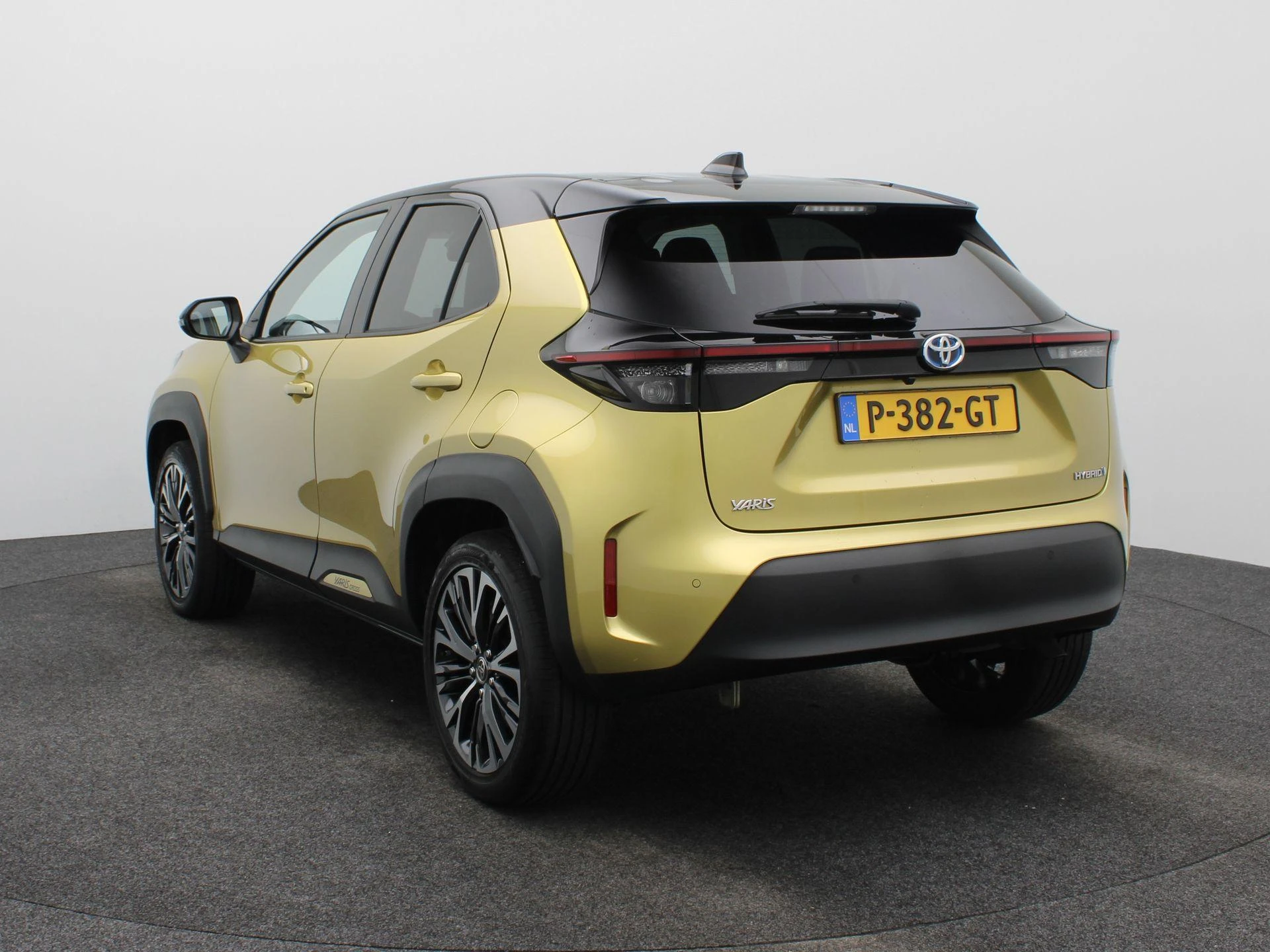 Toyota-Yaris Cross-image-3