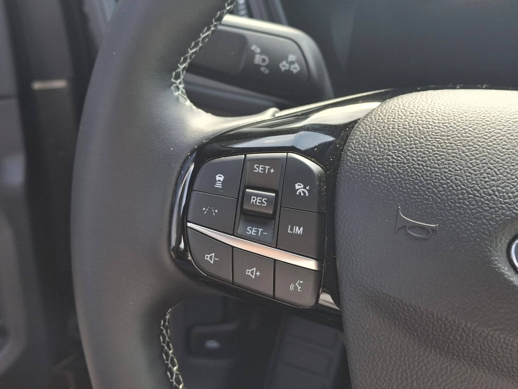 Ford-Kuga-image-16