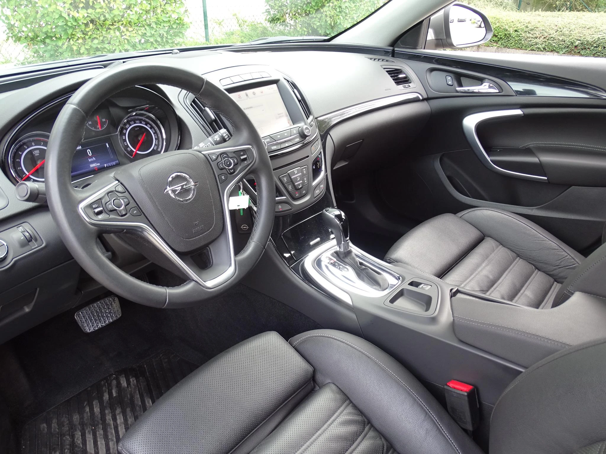 Opel-Insignia-image-12