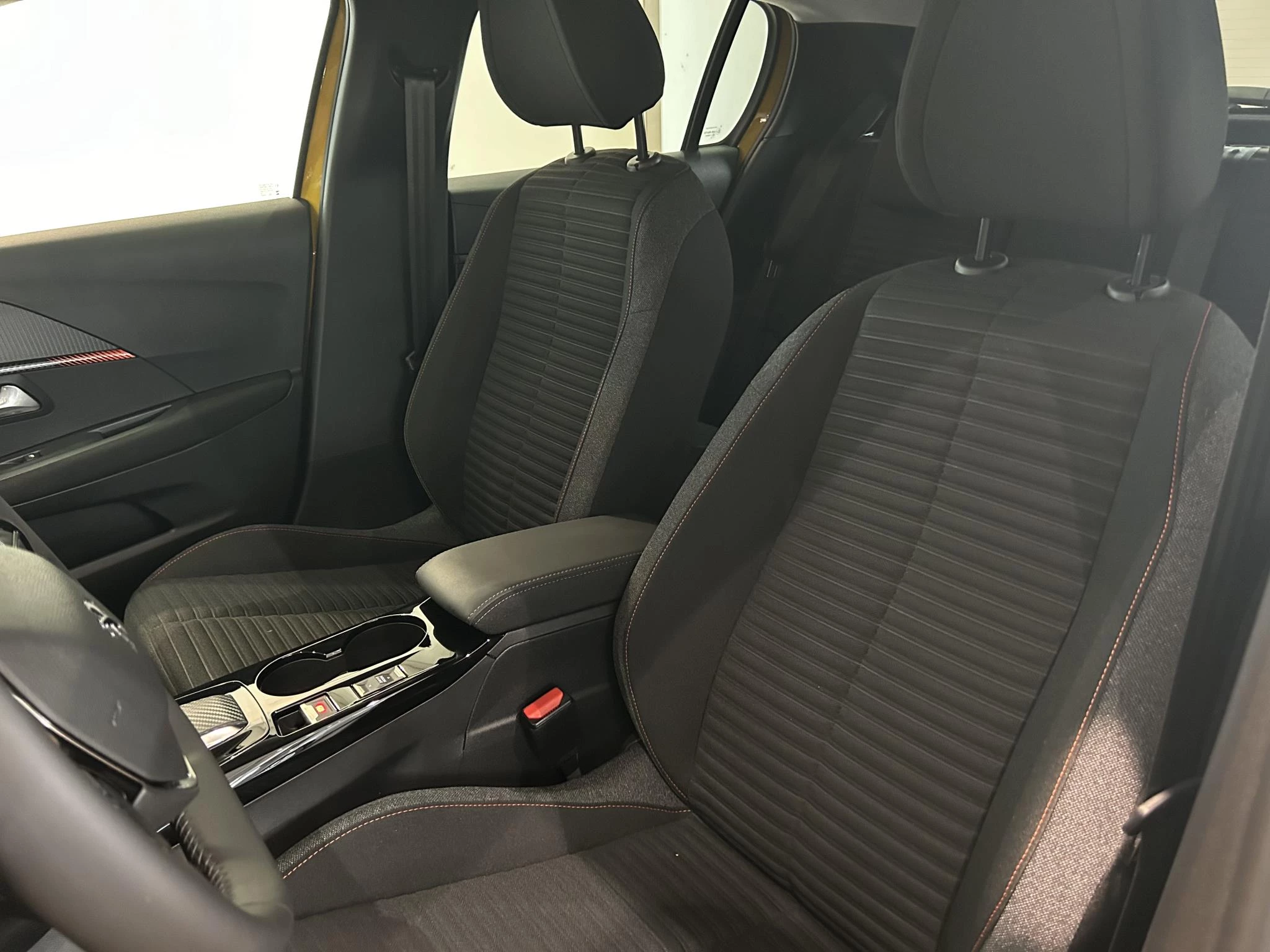 Peugeot e-208 EV Active Pack 50 kWh