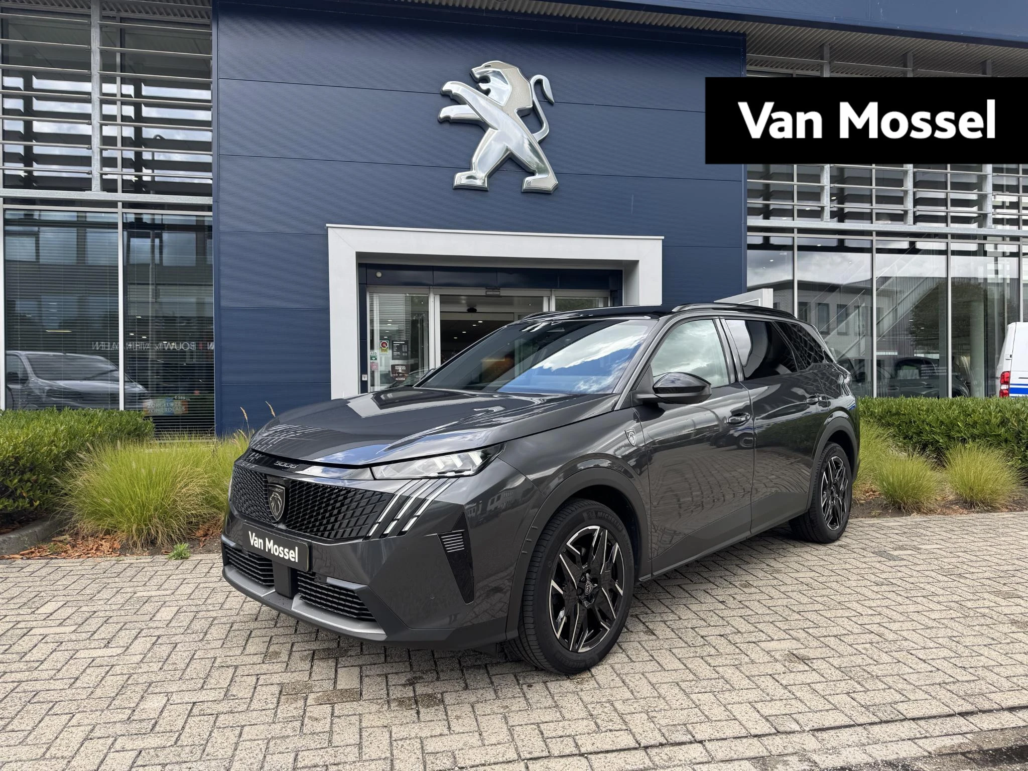 Peugeot-5008-image-0