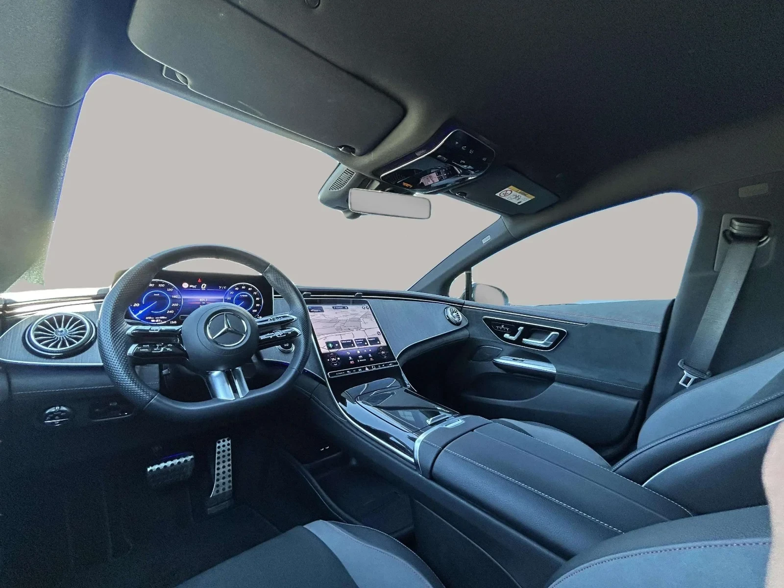 Mercedes-Benz-EQE-image-11