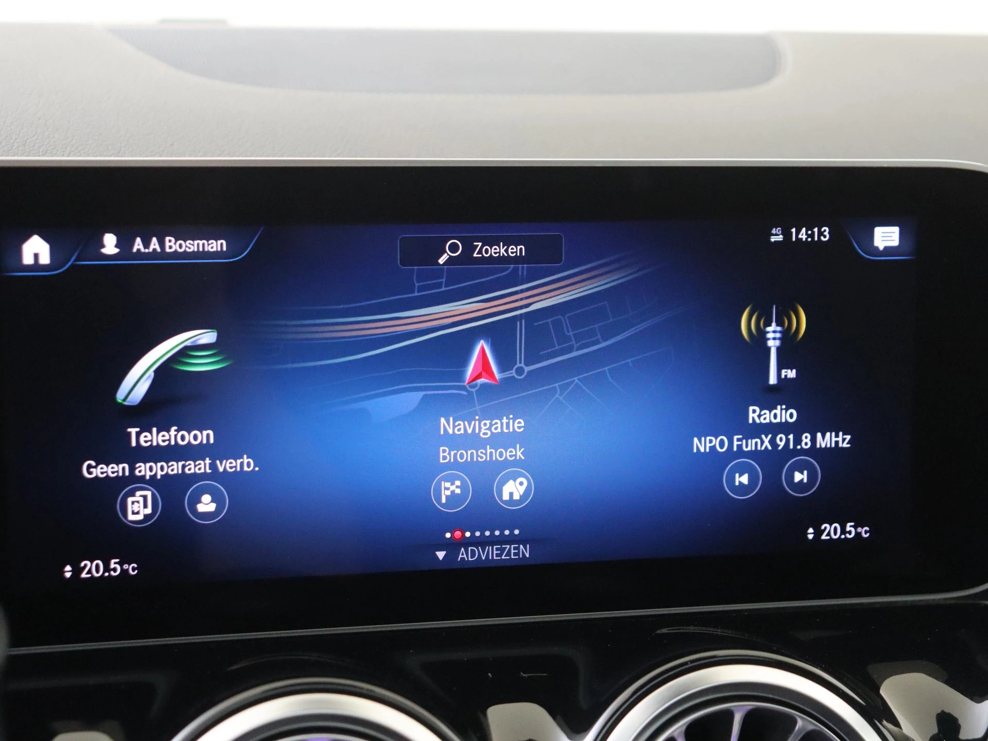 Mercedes-Benz-B-Klasse-image-15