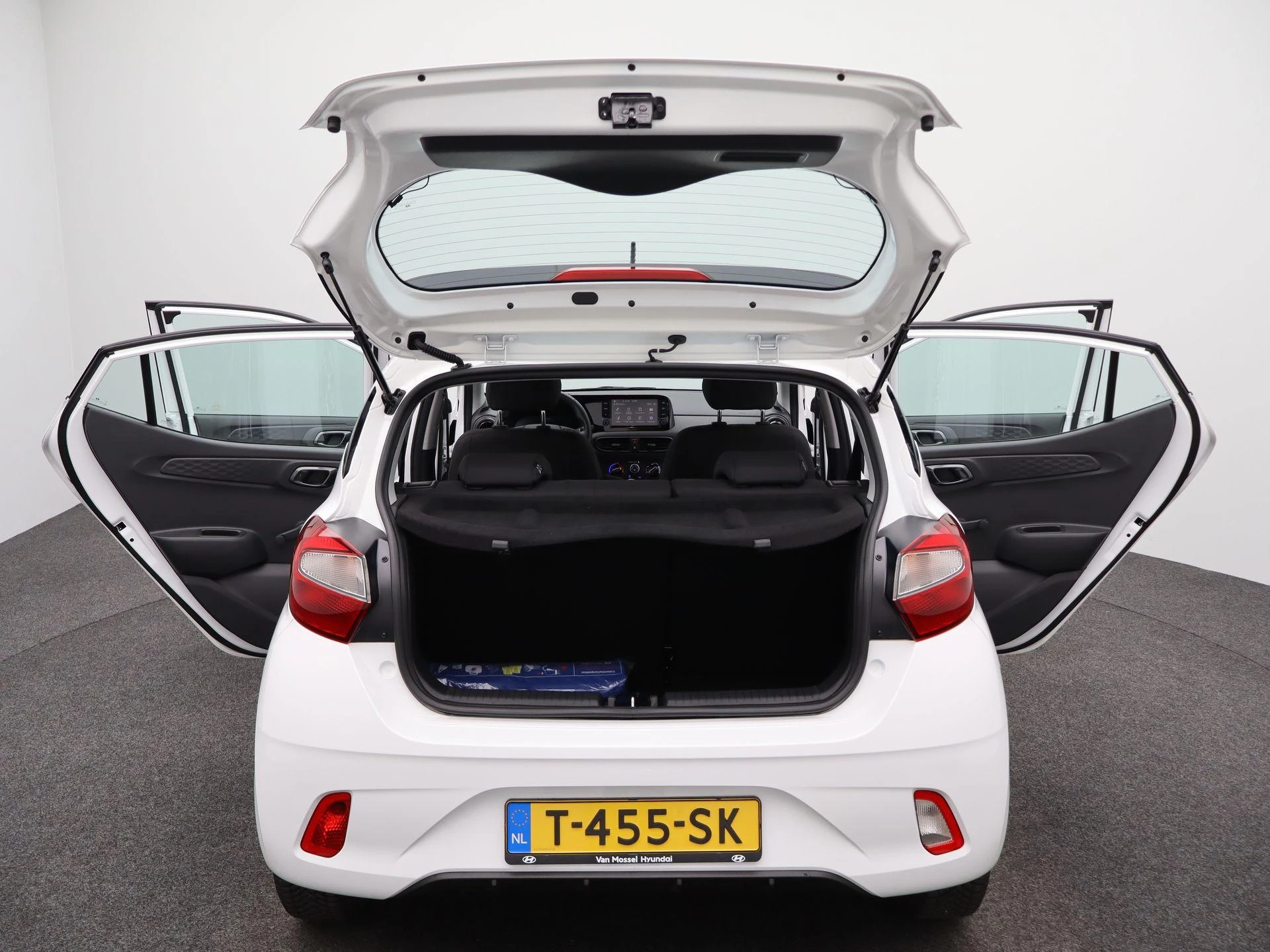 Hyundai-i10-image-16