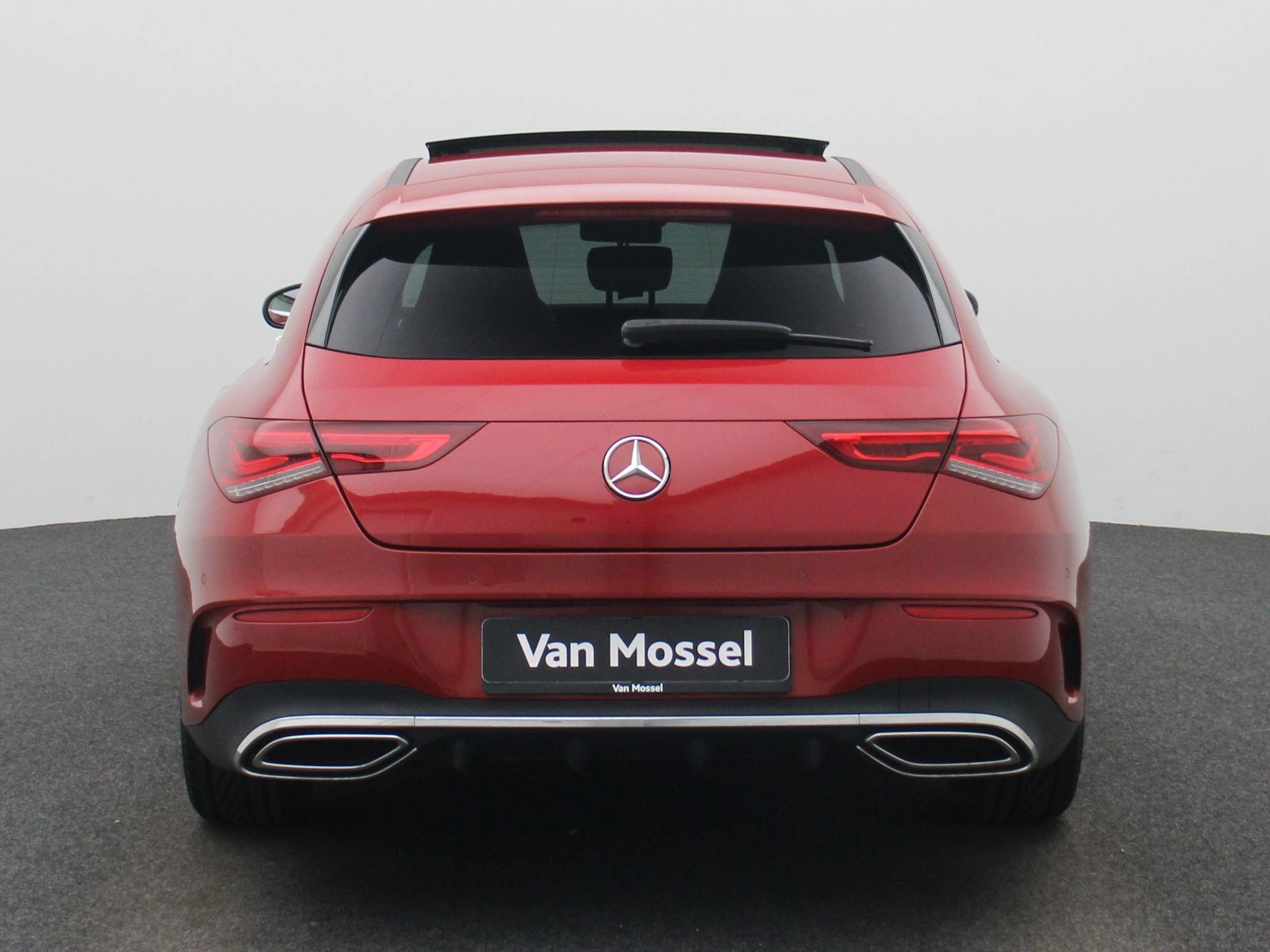Mercedes-Benz CLA 180 d AMG Line Shooting Brake + CARPLAY + PANO DAK + TREKHAAK + MEMORY SEATS +
