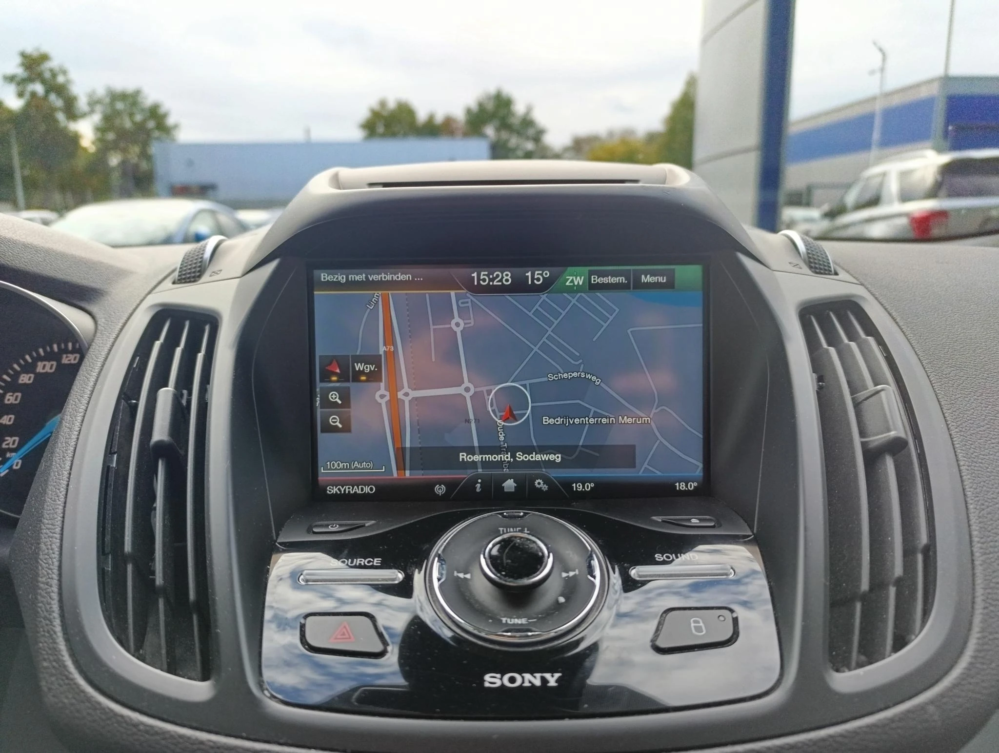 Ford-Kuga-image-25