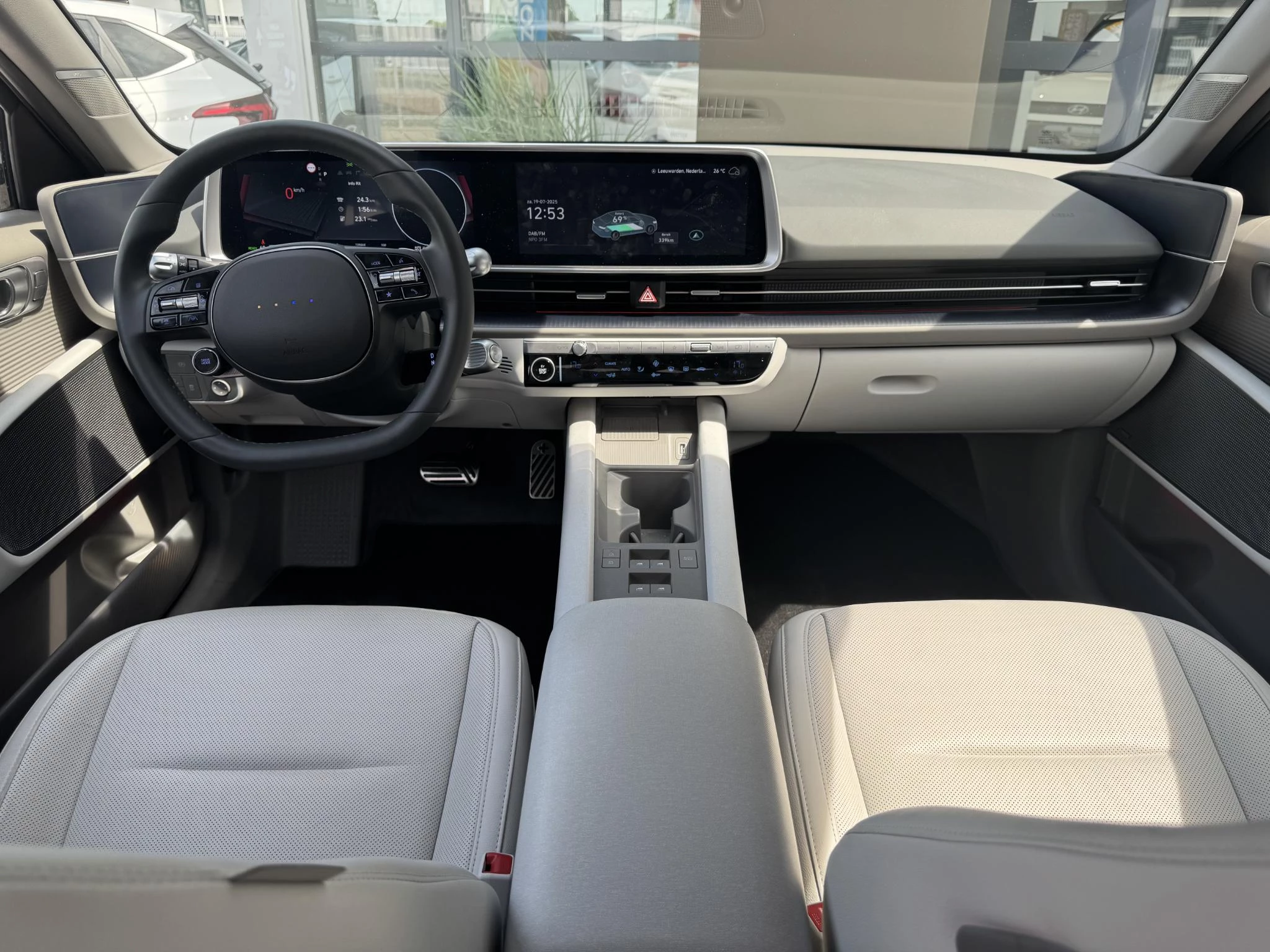 Hyundai-IONIQ 6-image-9