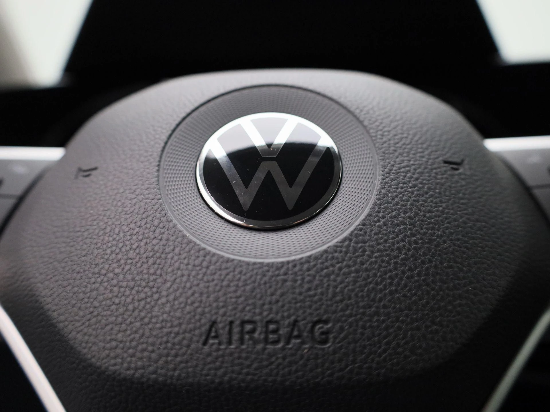Volkswagen-Golf-image-30