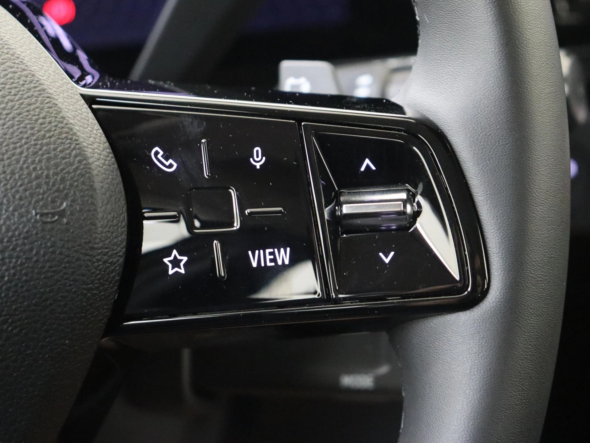 Renault-Megane E-Tech-image-17