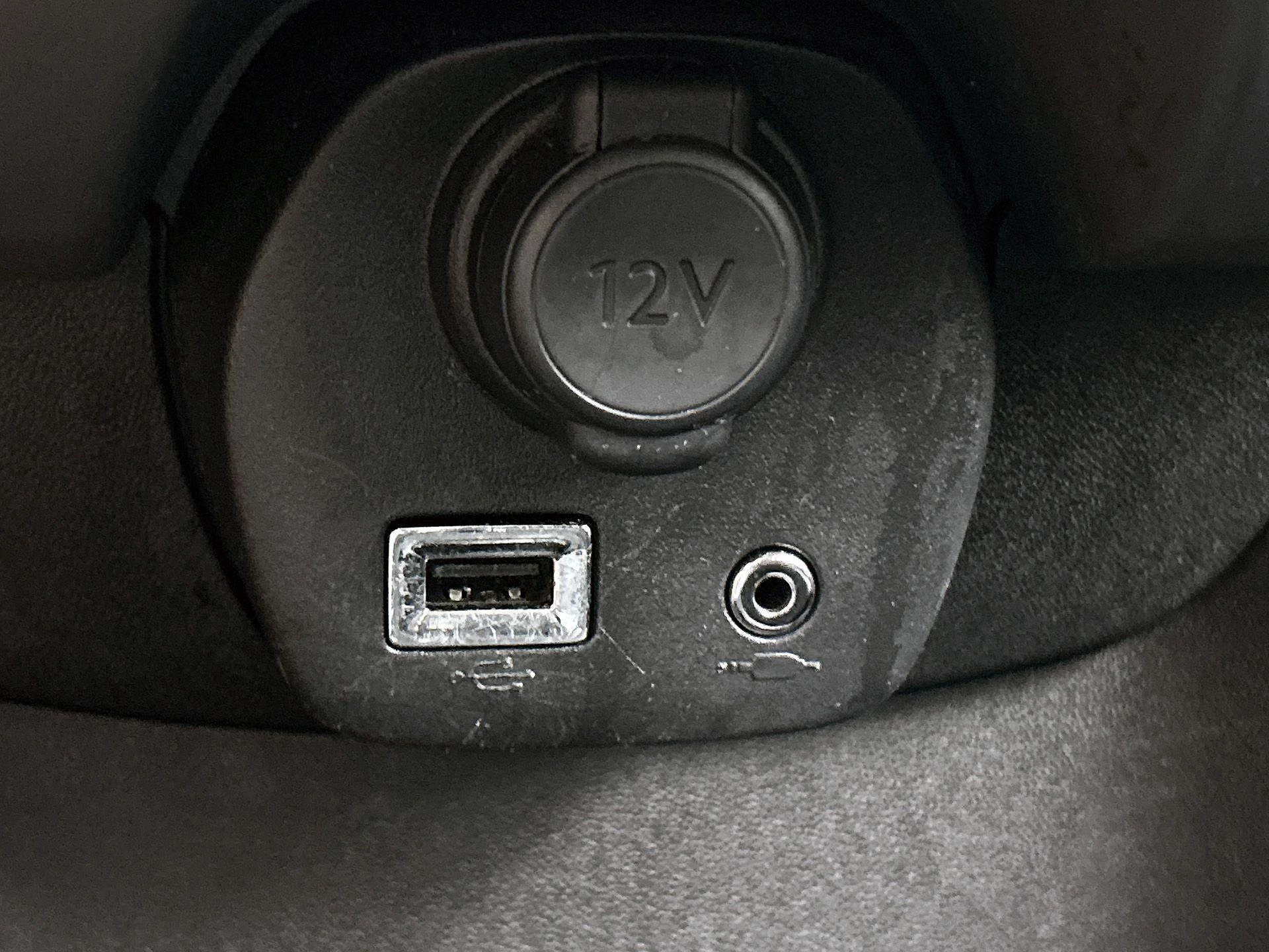 Peugeot-108-image-27