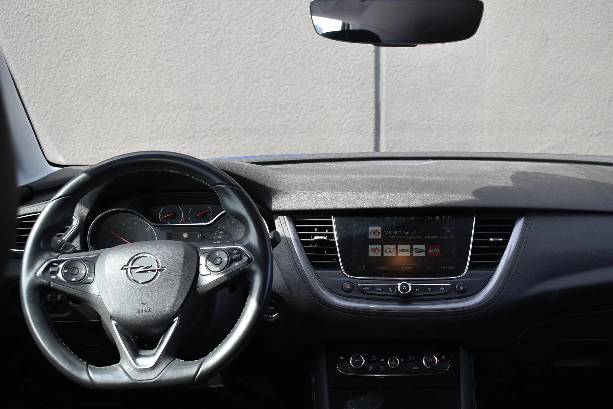 Opel Grandland X 1.6 Turbo Hybrid4 Elegance