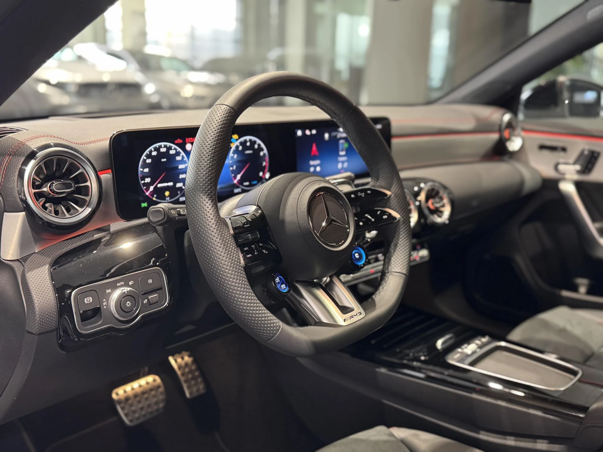 Mercedes-Benz-CLA-image-9