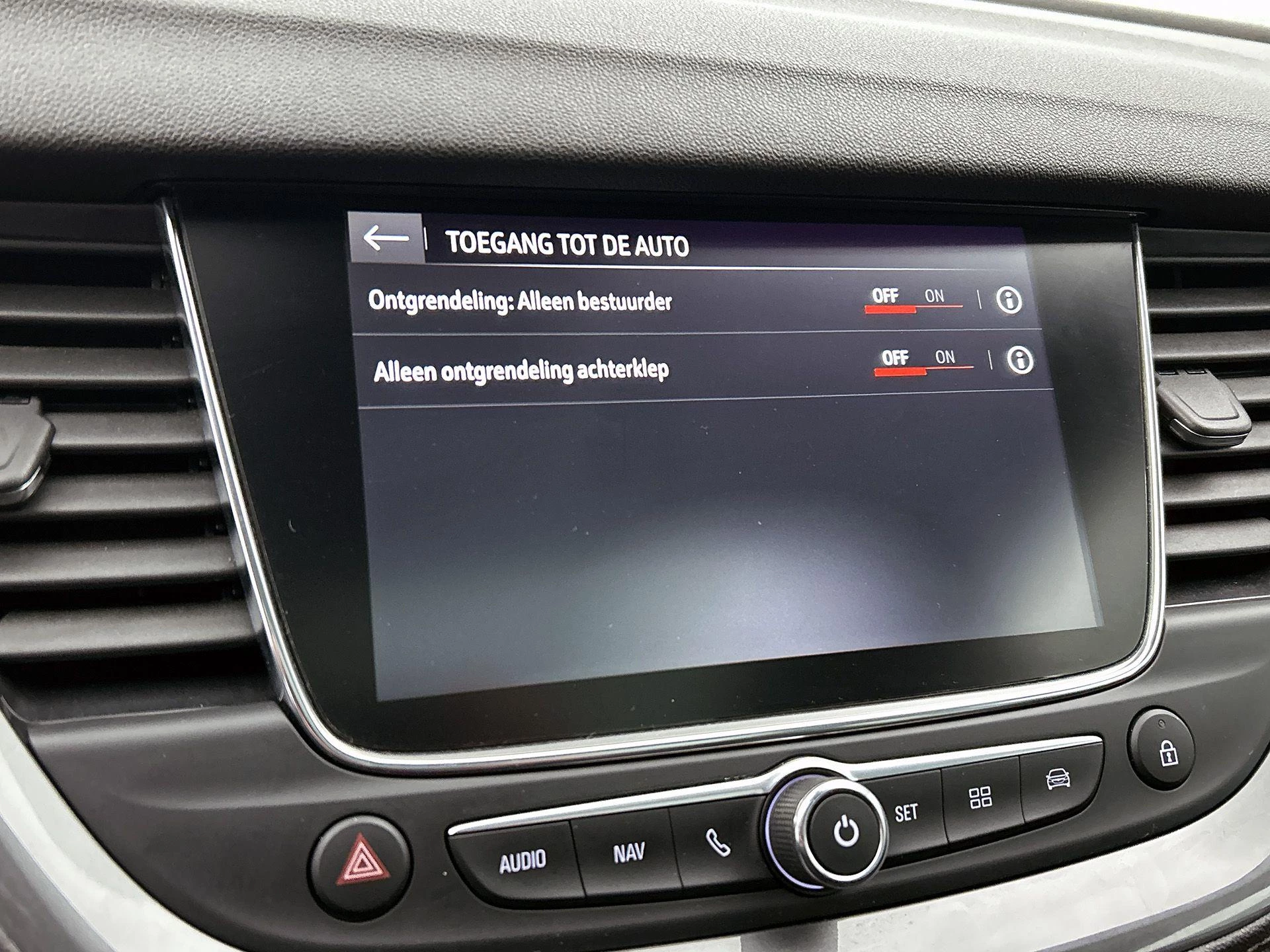 Opel-Grandland X-image-14