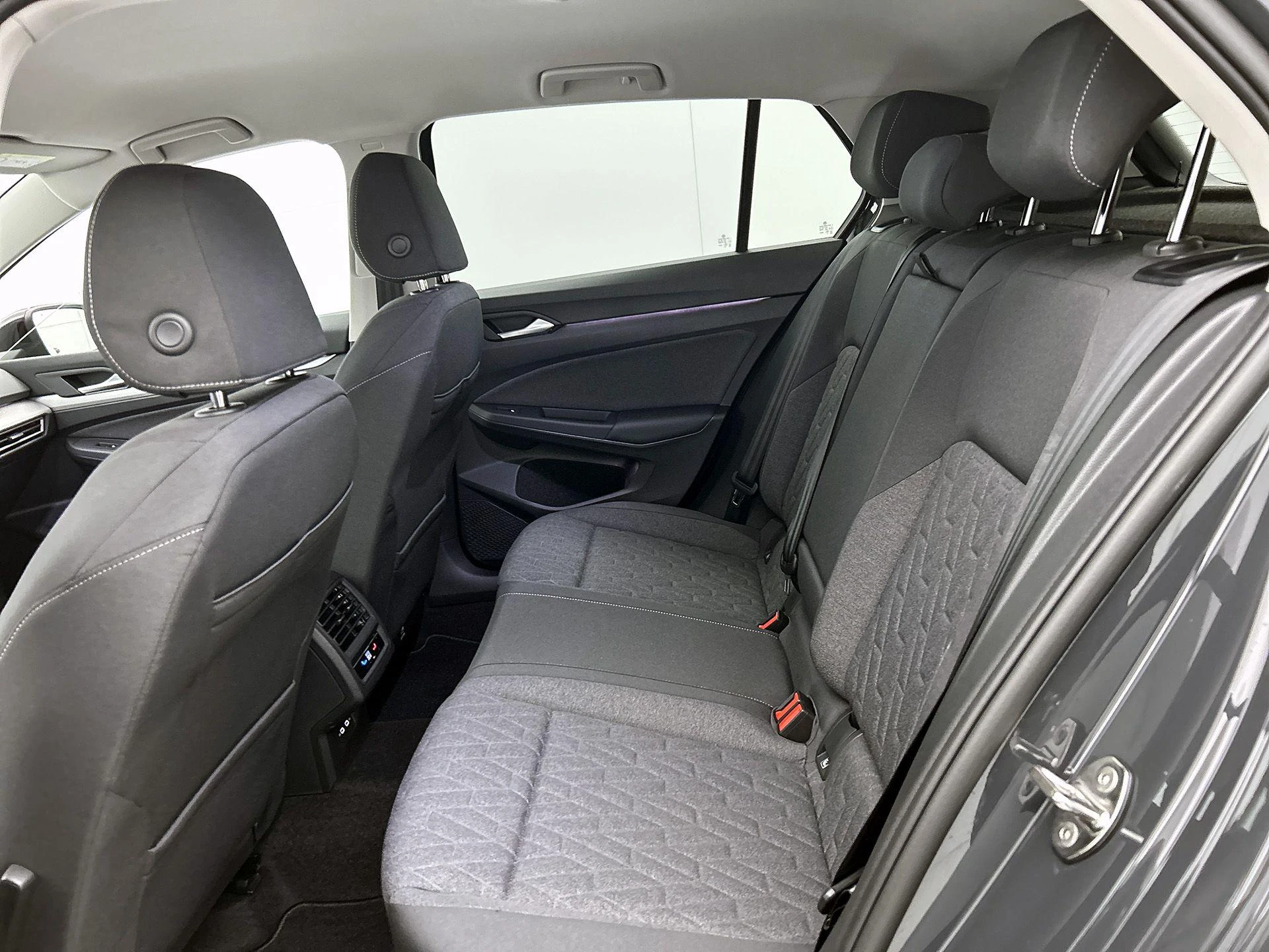 Volkswagen Golf - 26